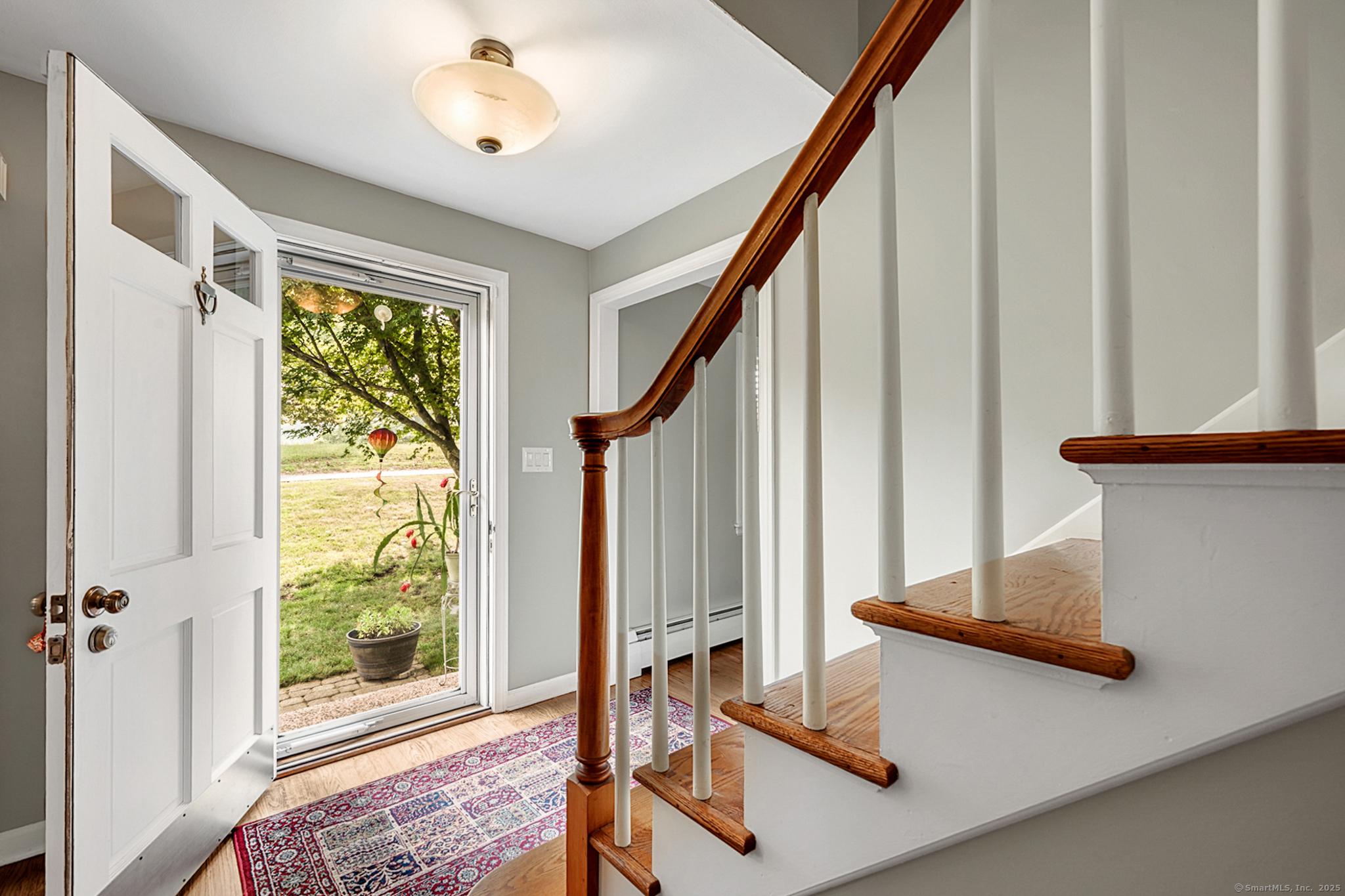 Middletown, Connecticut, 06457, United States, 4 Bedrooms Bedrooms, ,2 BathroomsBathrooms,Residential,For Sale,1920359