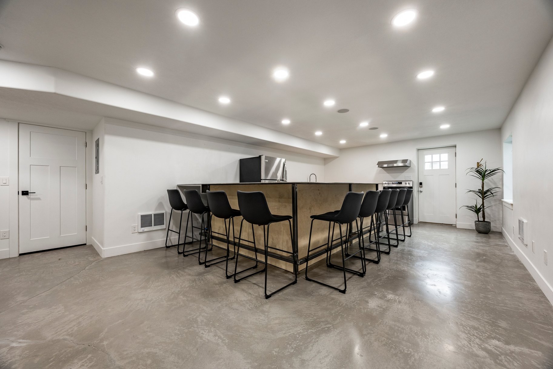  Rare Opportunity to Own a Well Kept Home in the Heart of Vineyard - 物件實景