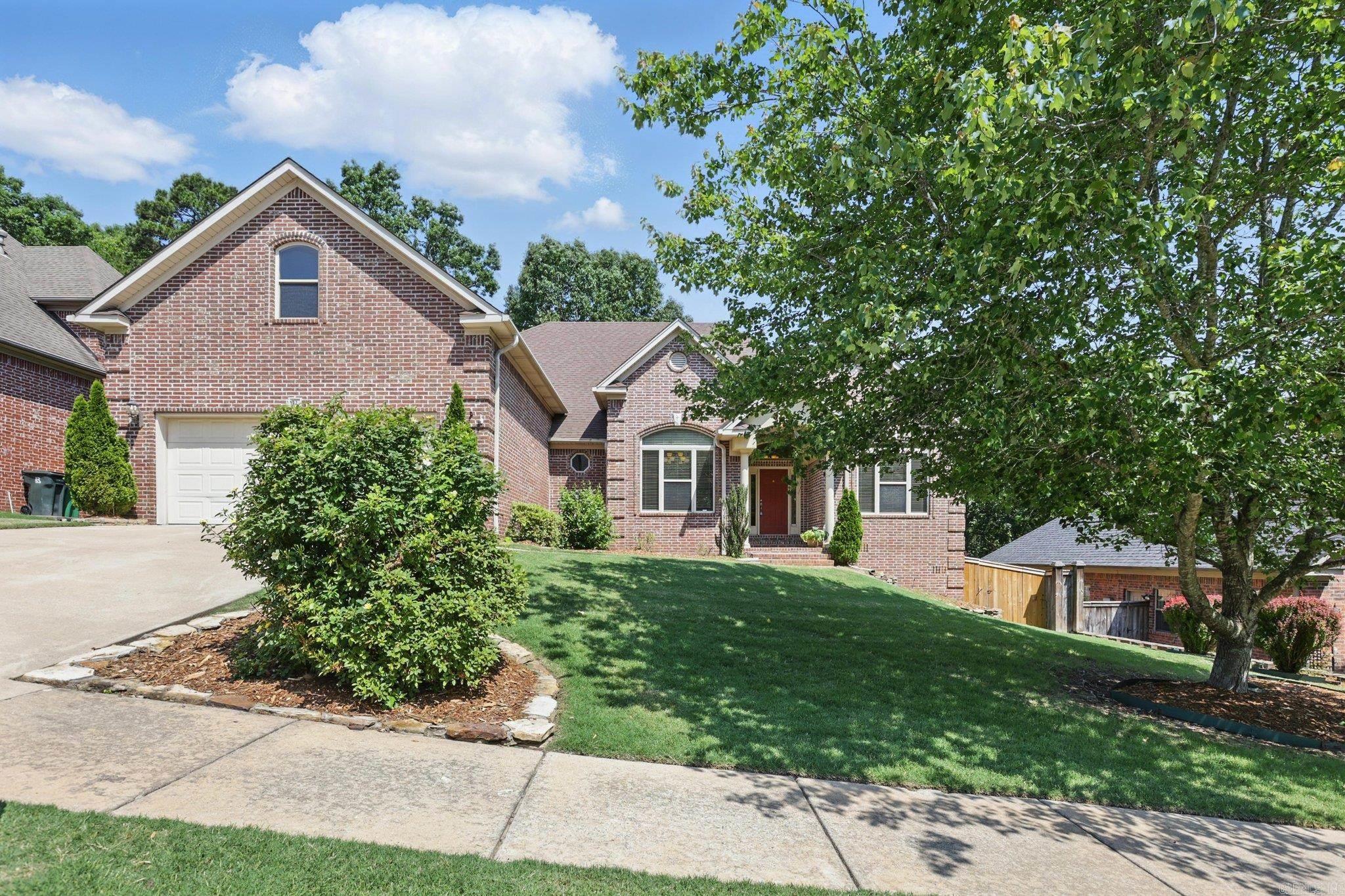 Little Rock, Arkansas, 72211, United States, 4 Bedrooms Bedrooms, ,4 BathroomsBathrooms,Residential,For Sale,1950270