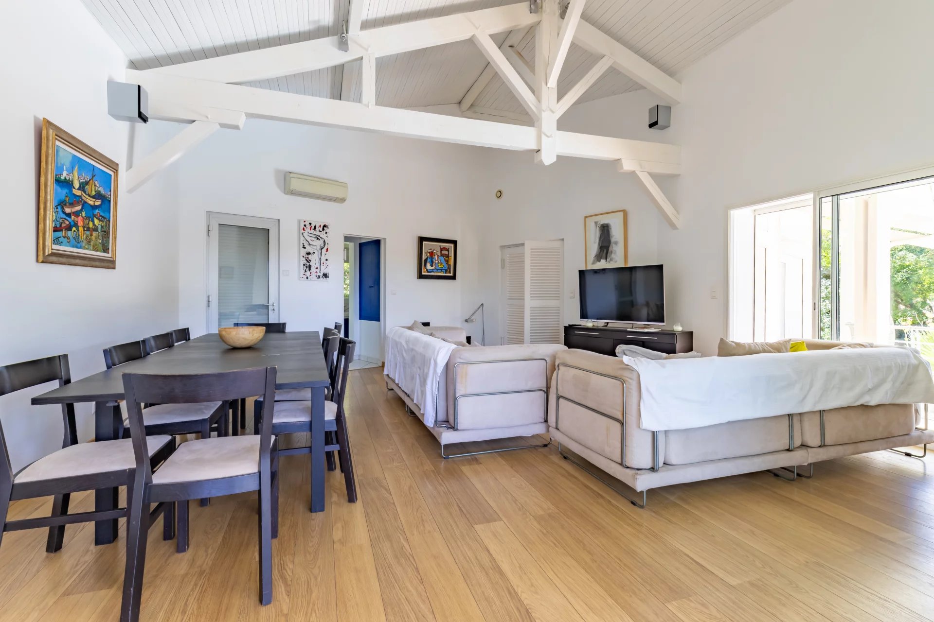 Hossegor, New Aquitaine, 40150, FR, 5 Bedrooms Bedrooms, ,3 BathroomsBathrooms,Residential,For Sale,1997300