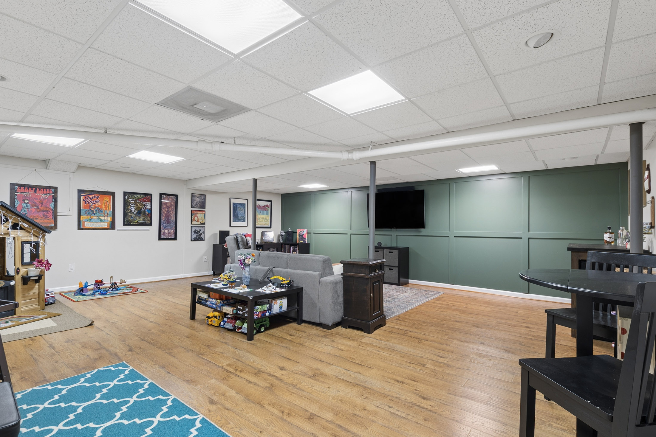  Charming Brick Ranch Nestled in Desirable Lockridge Forest Community - 物件實景