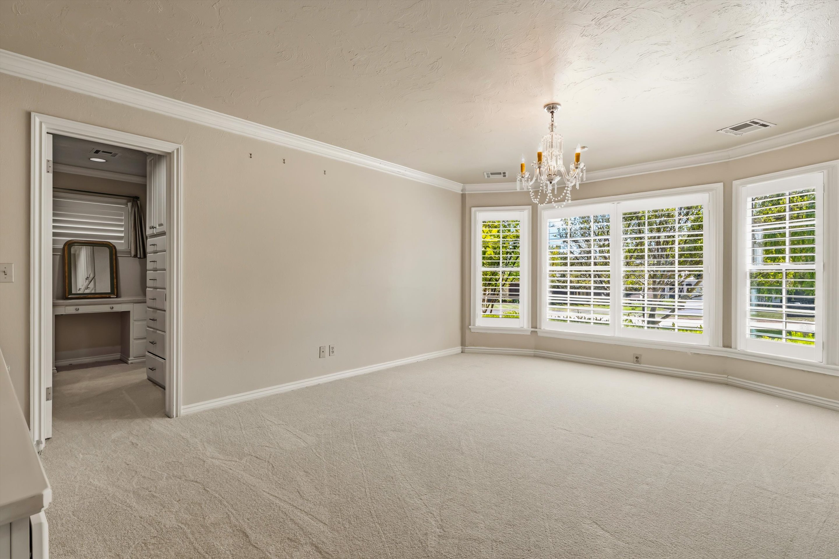  1603 Dorchester Drive, Nichols Hills, OK 73120 - 物件實景