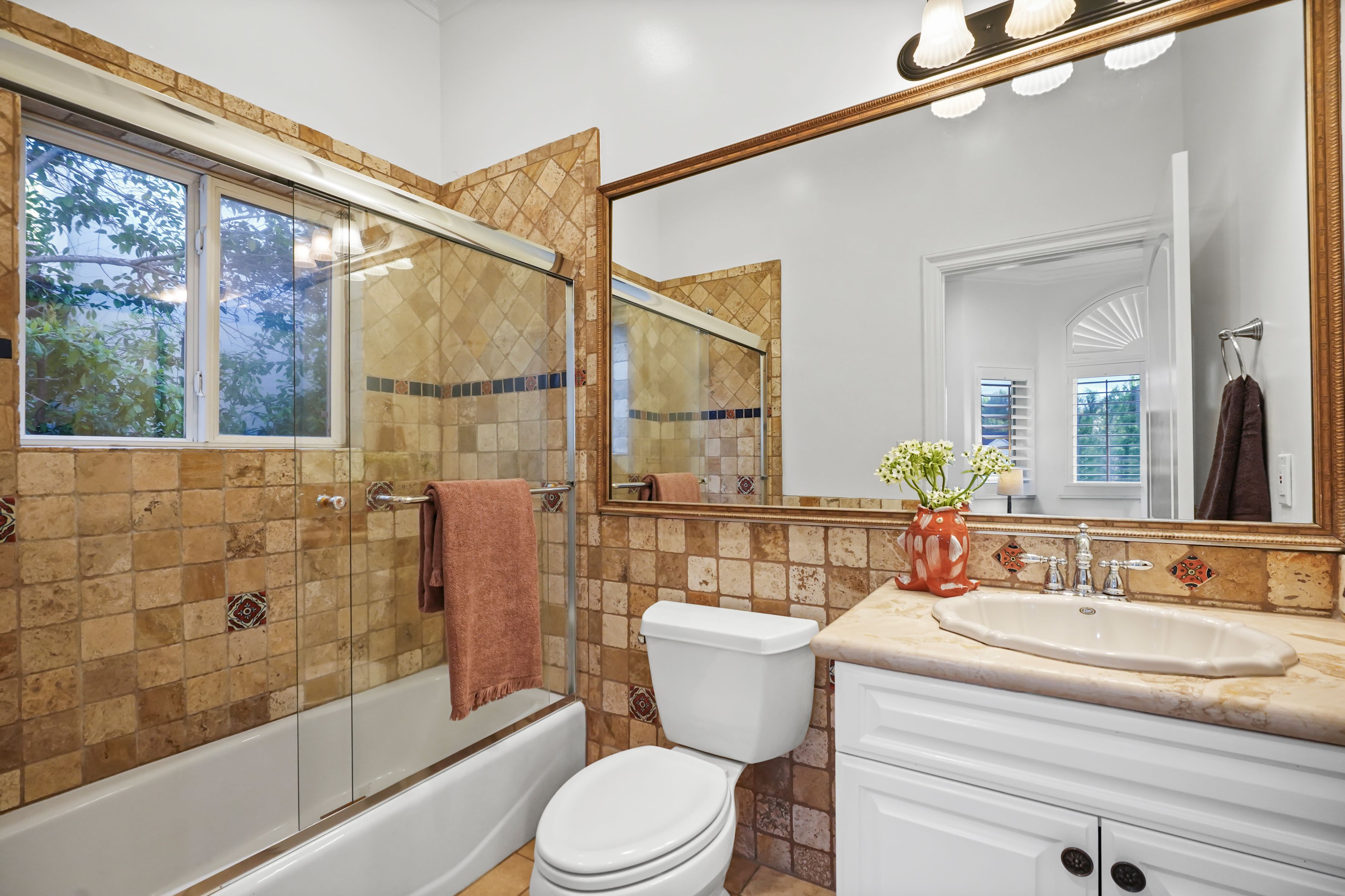  13164 Magnolia Boulevard - 物件實景