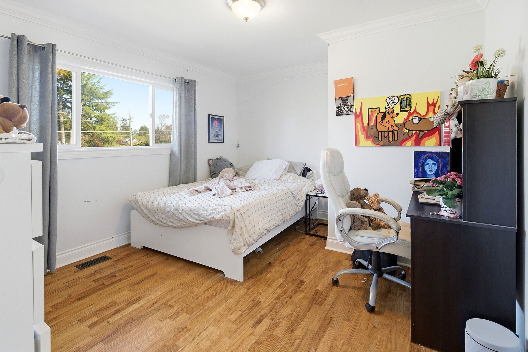  Gordon Head Family Home - 物件實景