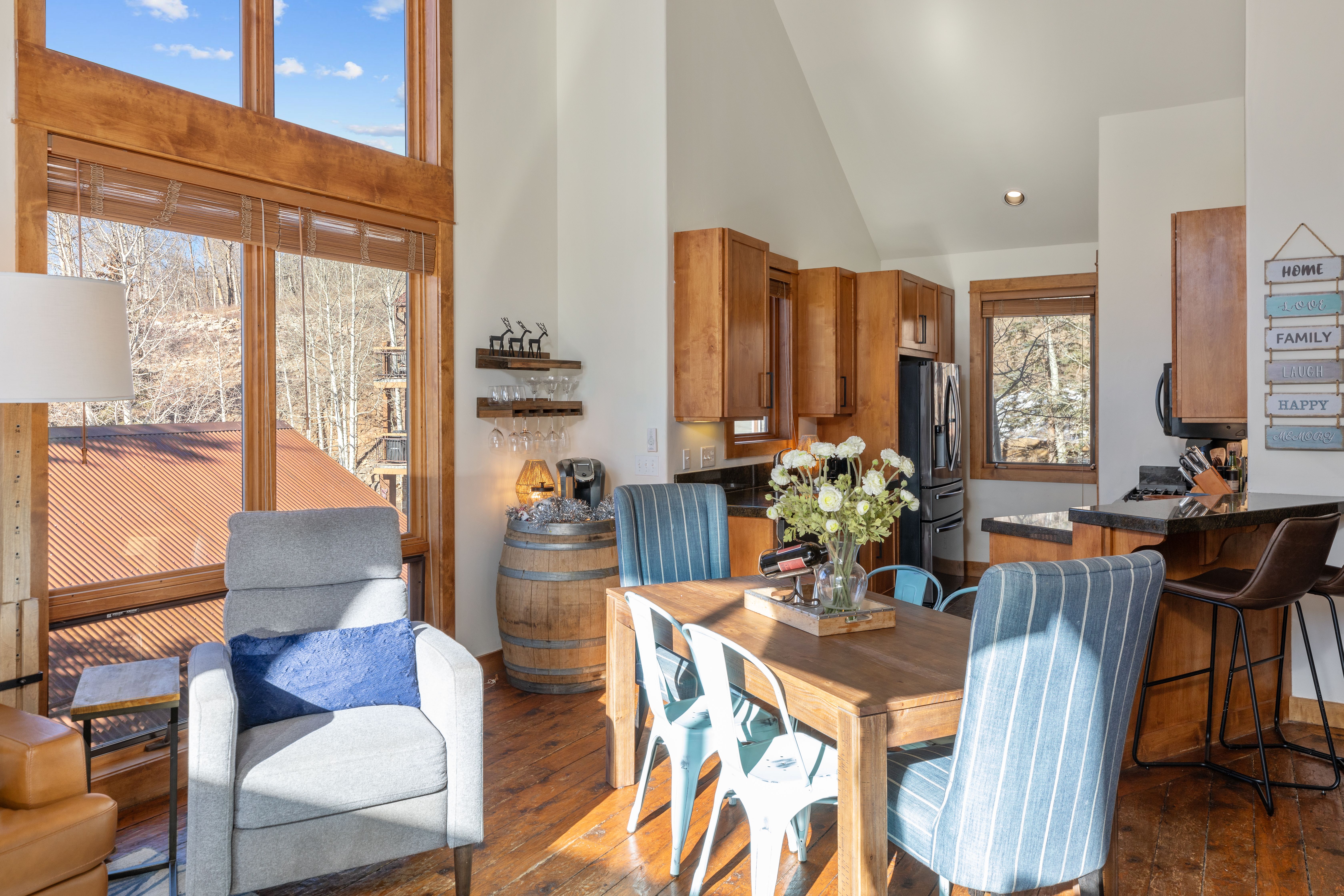  A Rare and Coveted Direct Ski Trail-side Residence at The Terrace - 物件實景