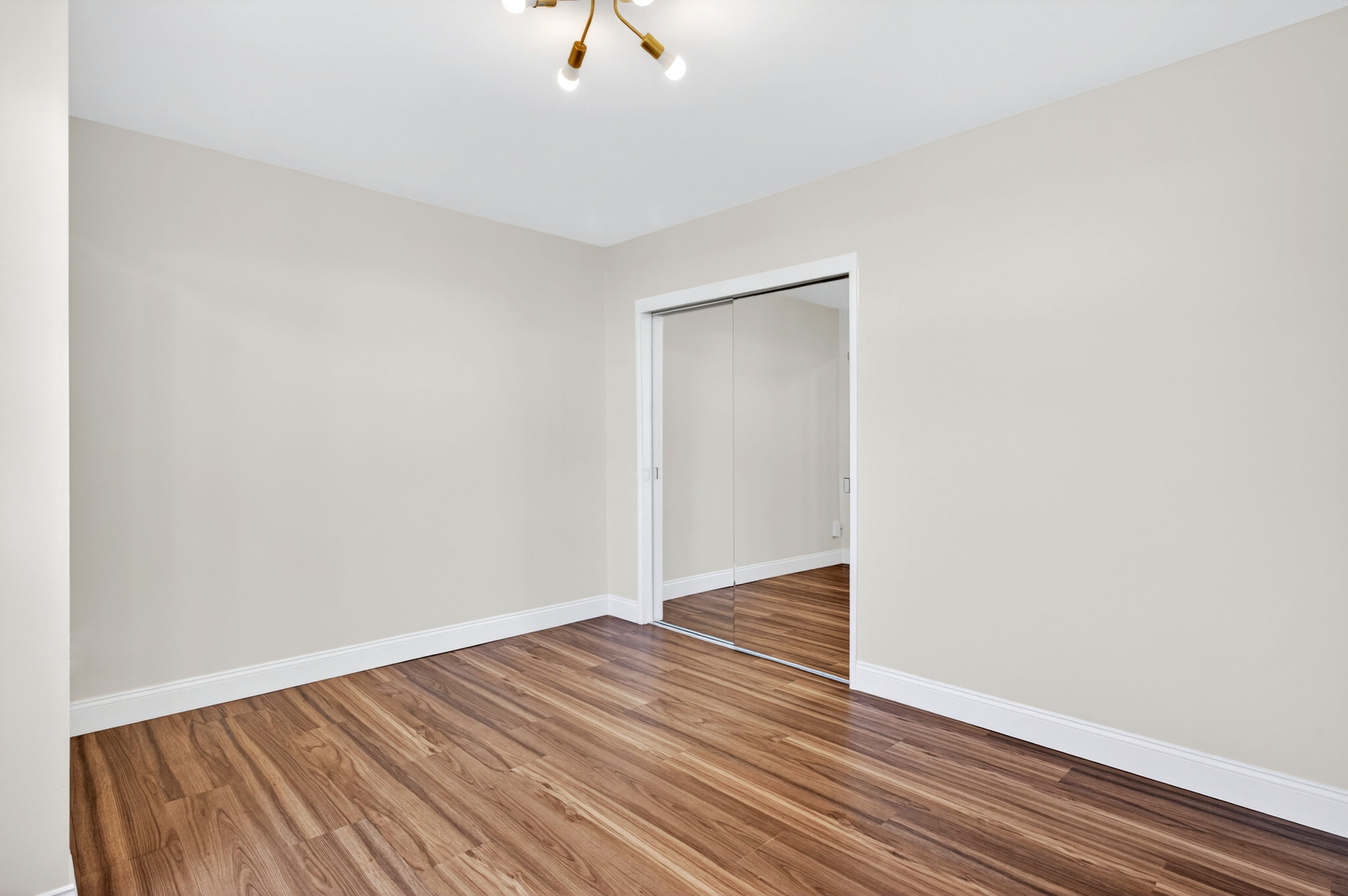  160-28 17th Avenue, Whitestone, NY, 11357 - 物件實景