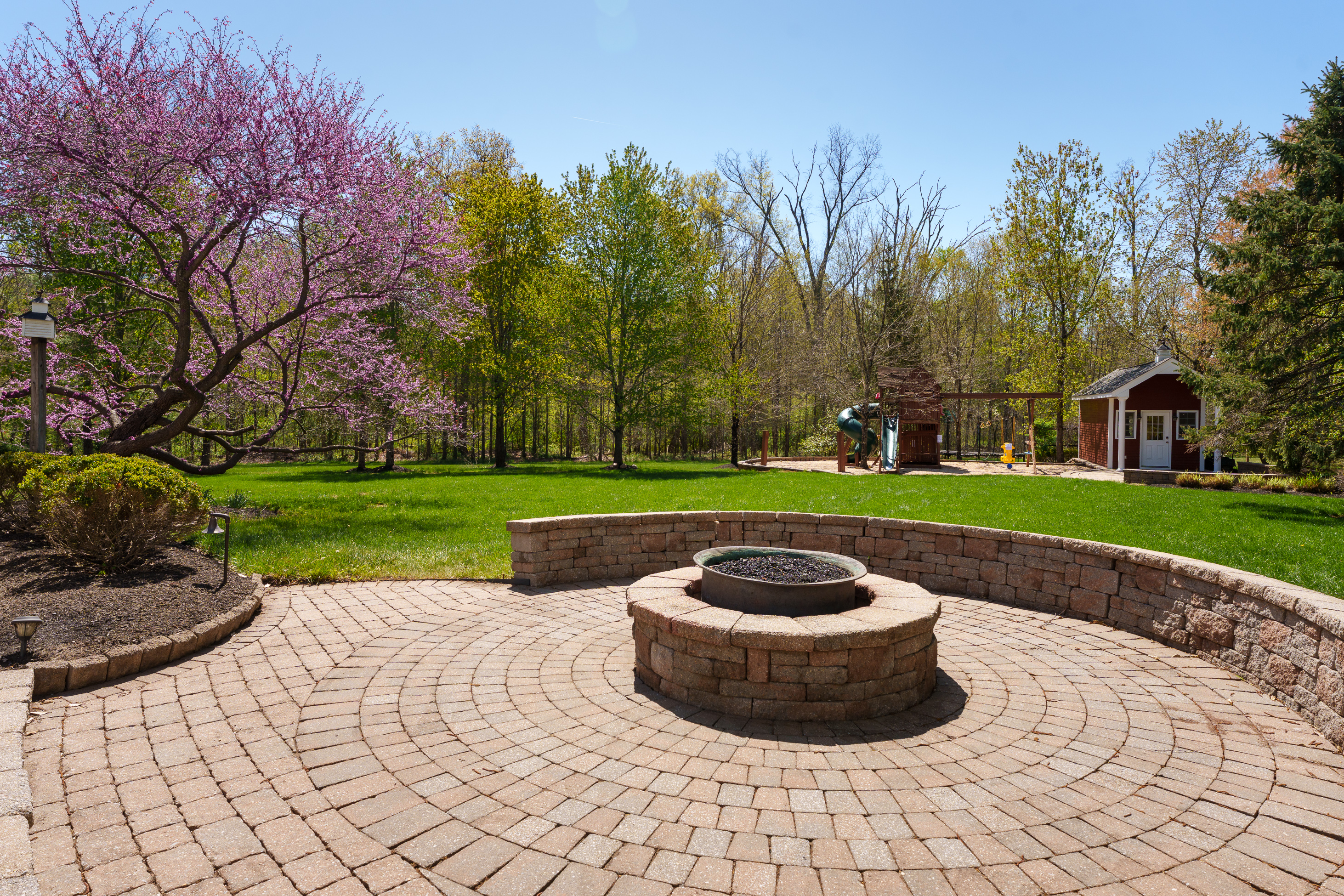  Stunning Belle Mead Estate with Private Theater, Gym, and Designer Finishes - 物件實景