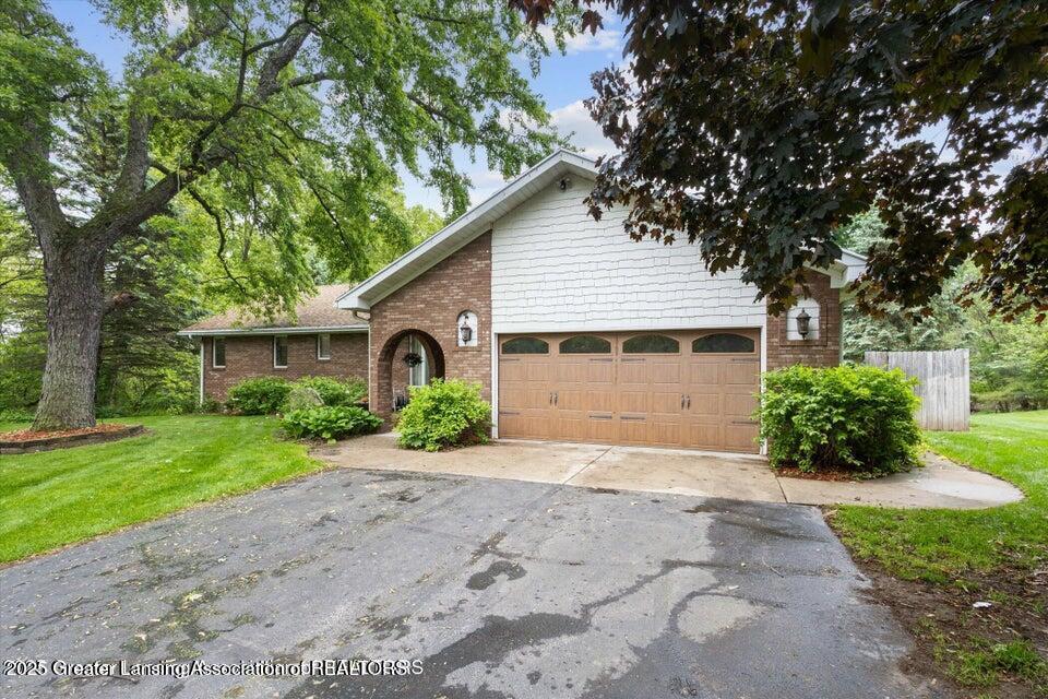 DeWitt, Michigan, 48820, United States, 4 Bedrooms Bedrooms, ,4 BathroomsBathrooms,Residential,For Sale,1911452