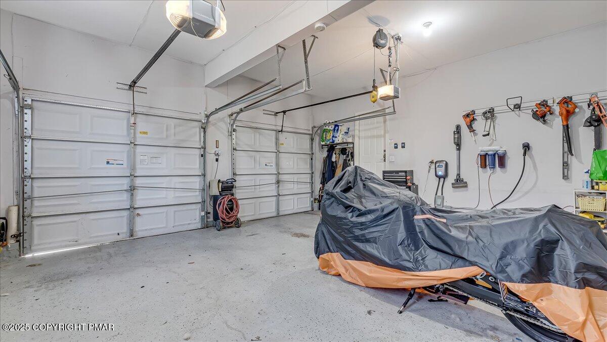 East Stroudsburg, Pennsylvania, 18302, United States, 5 Bedrooms Bedrooms, ,4 BathroomsBathrooms,Residential,For Sale,1980579