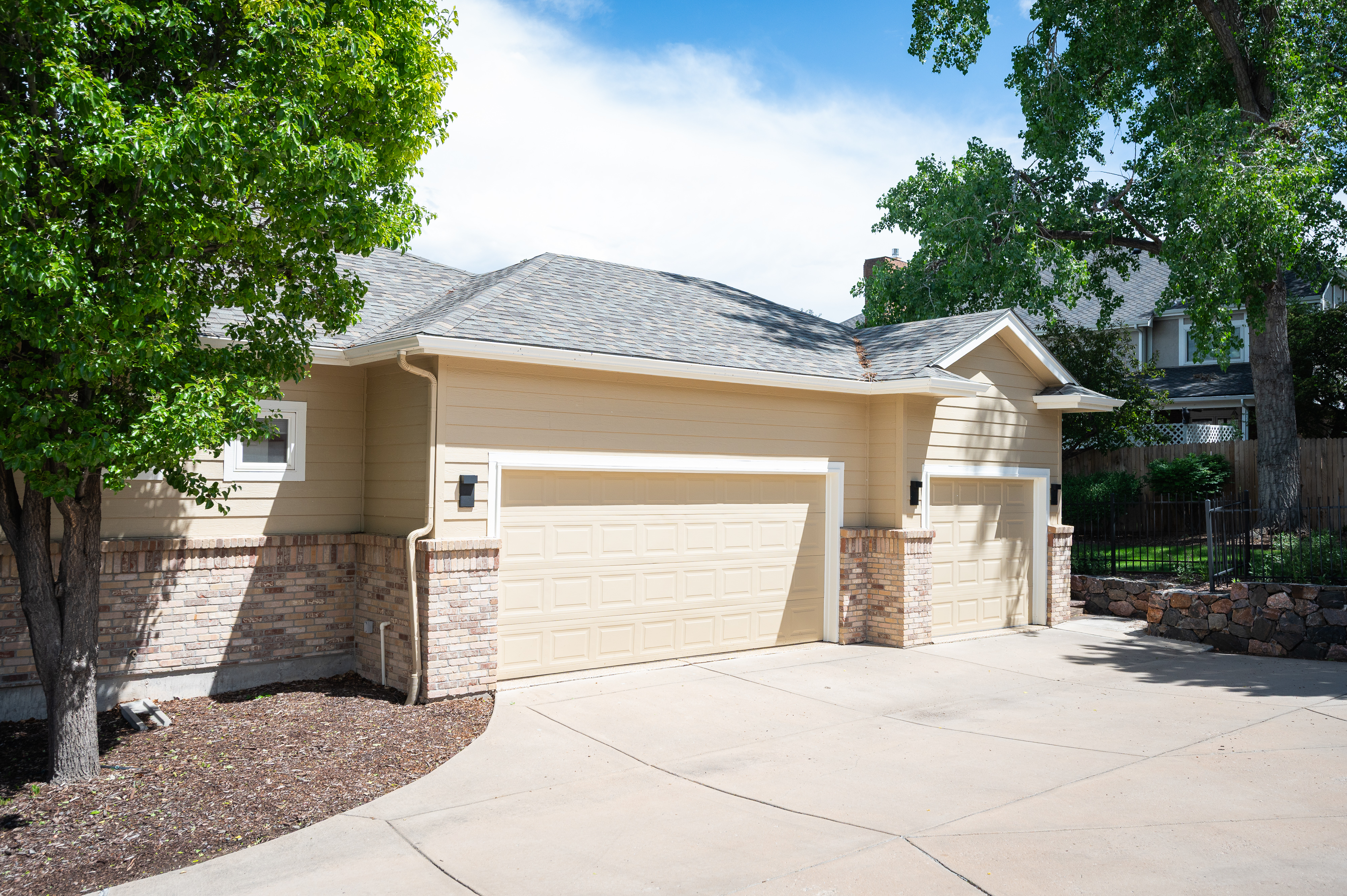  Rare Les Maisonettes Ranch: 2 Main-Floor Primary Suites Near Downtown Littleton - 物件實景
