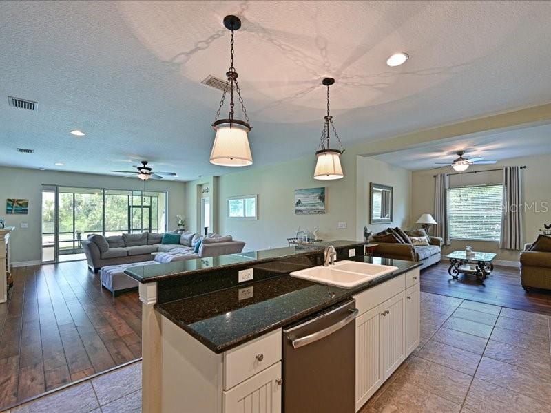 Parrish, Florida, 34219, United States, 3 Bedrooms Bedrooms, ,2 BathroomsBathrooms,Residential,For Sale,1785586