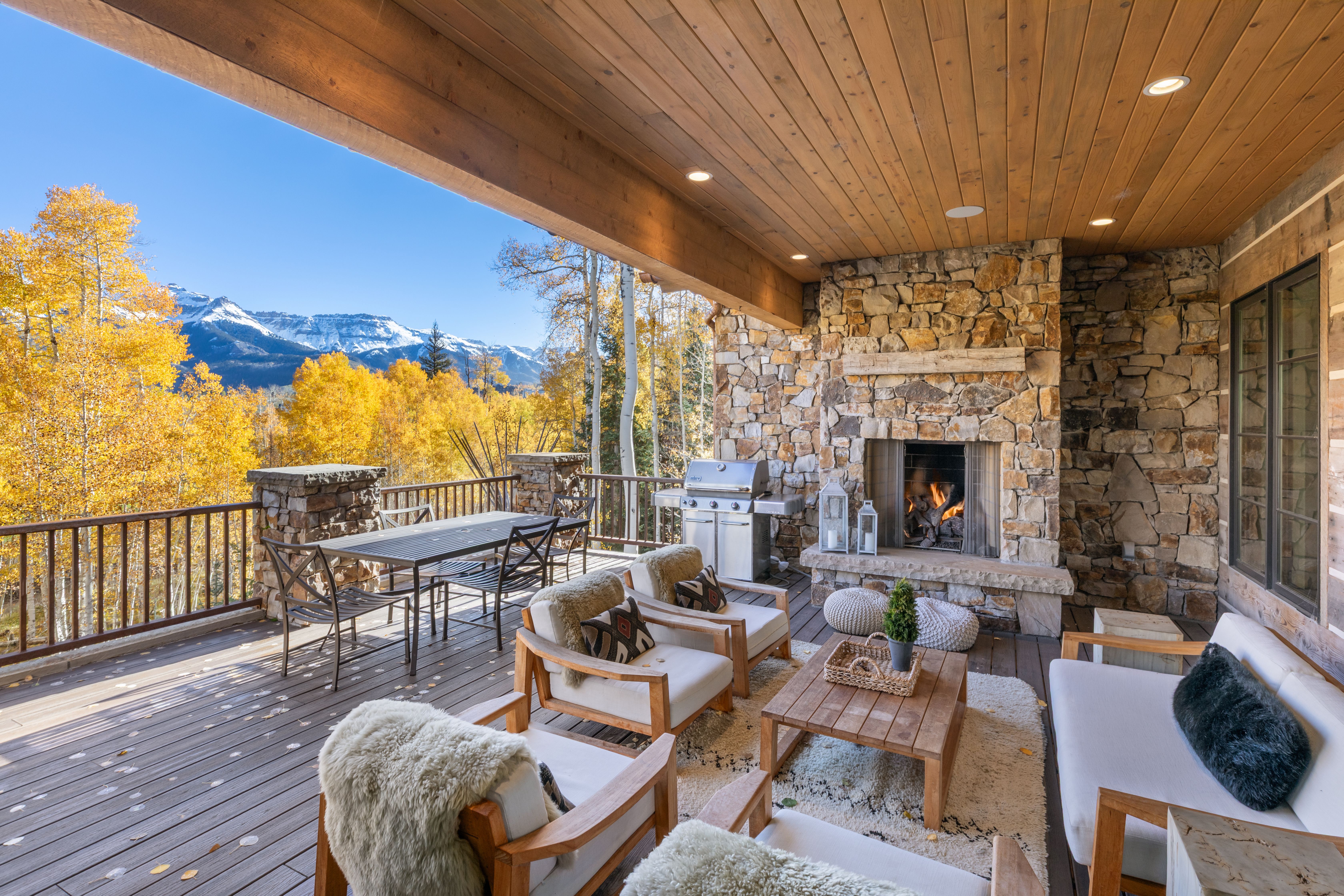  Set Among The Aspens On Just Over An Acre - 物件實景
