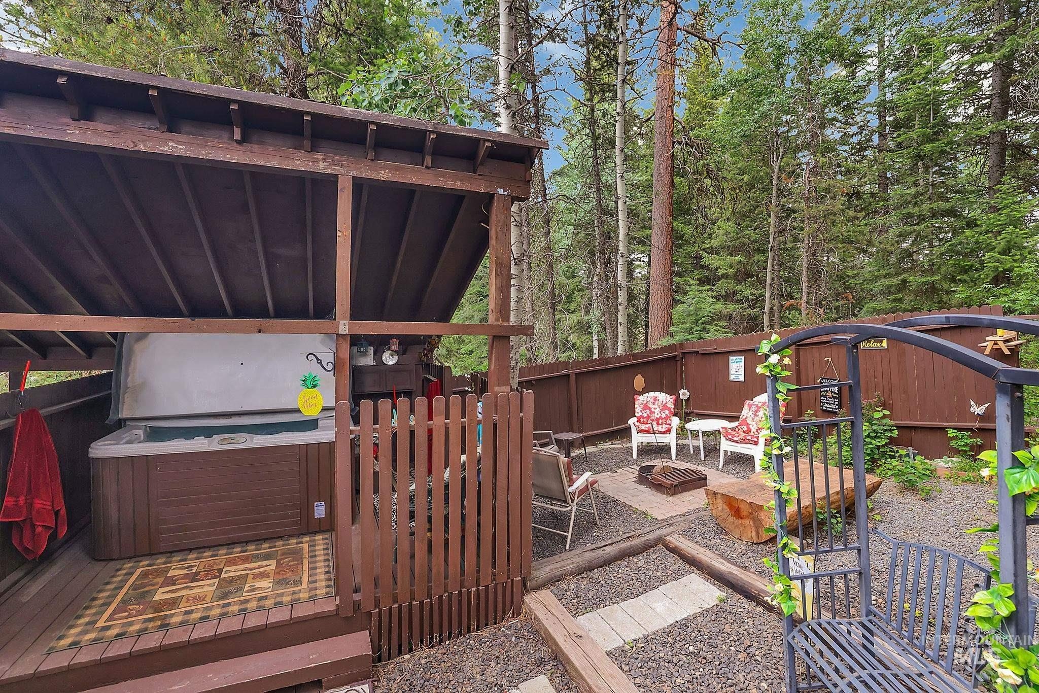 McCall, Idaho, 83638, United States, 5 Bedrooms Bedrooms, ,3 BathroomsBathrooms,Residential,For Sale,1870481