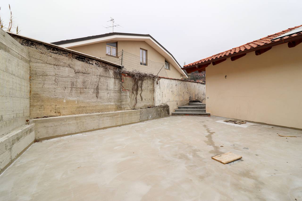 Via Mont?, Monforte d'Alba, Cuneo, 12065, IT, 5 Bedrooms Bedrooms, ,5 BathroomsBathrooms,Residential,For Sale,Via Mont?,1440823