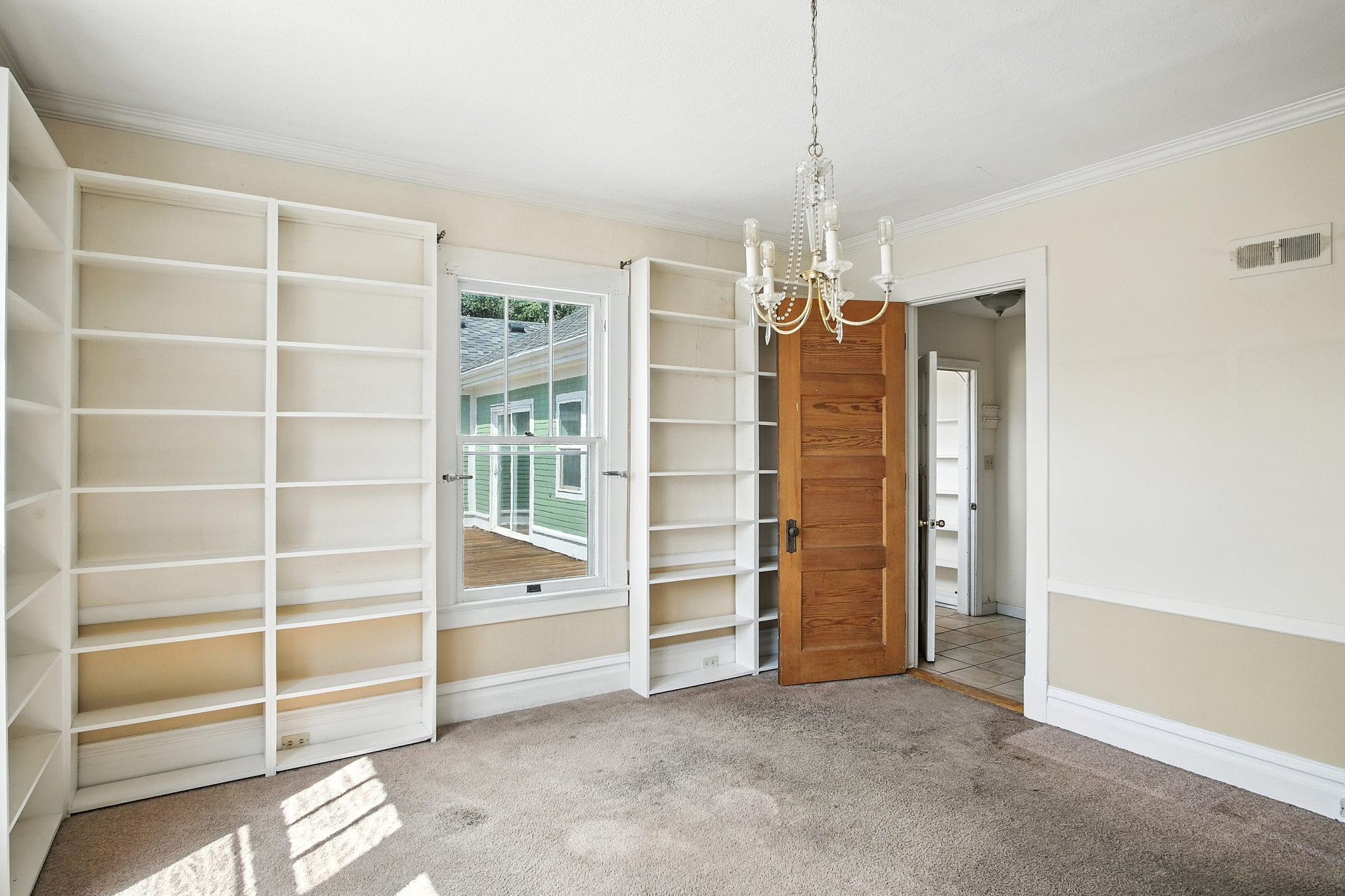 Hot Springs, South Dakota, 57747, United States, 5 Bedrooms Bedrooms, ,4 BathroomsBathrooms,Residential,For Sale,1983319