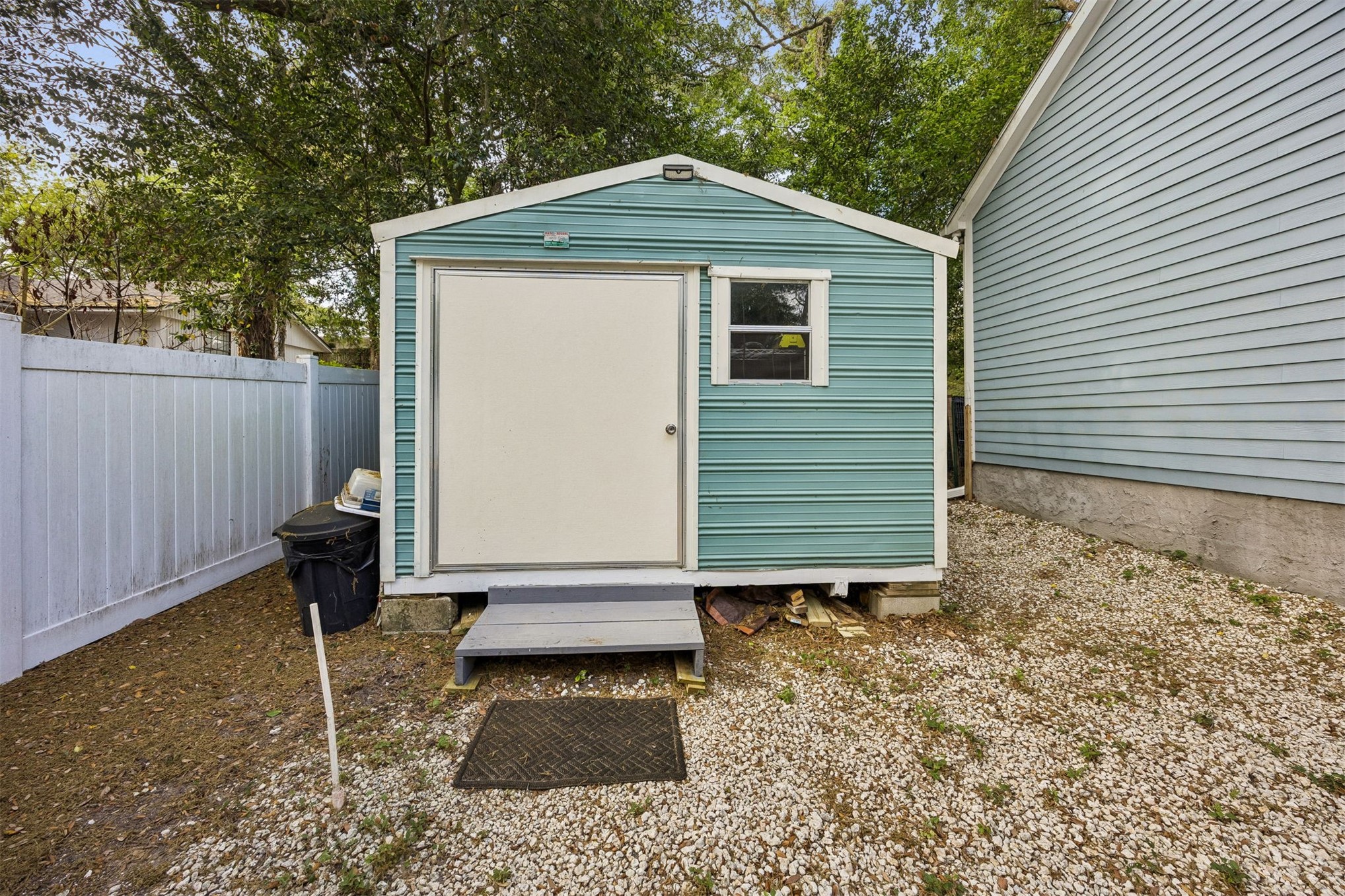 Fernandina Beach, Florida, 32034, United States, 3 Bedrooms Bedrooms, ,2 BathroomsBathrooms,Residential,For Sale,2040424