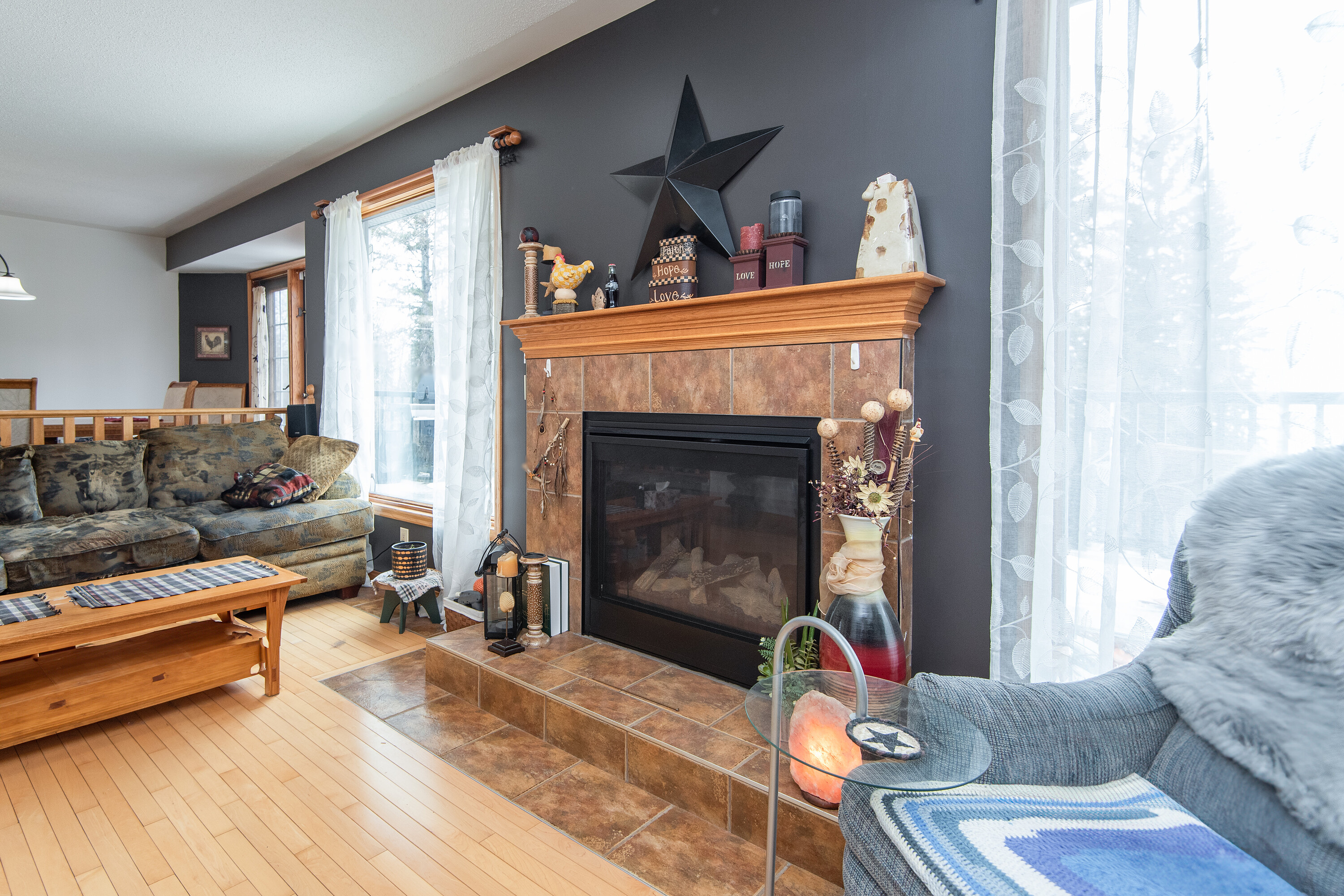  Rural Lacombe County, North - 物件實景