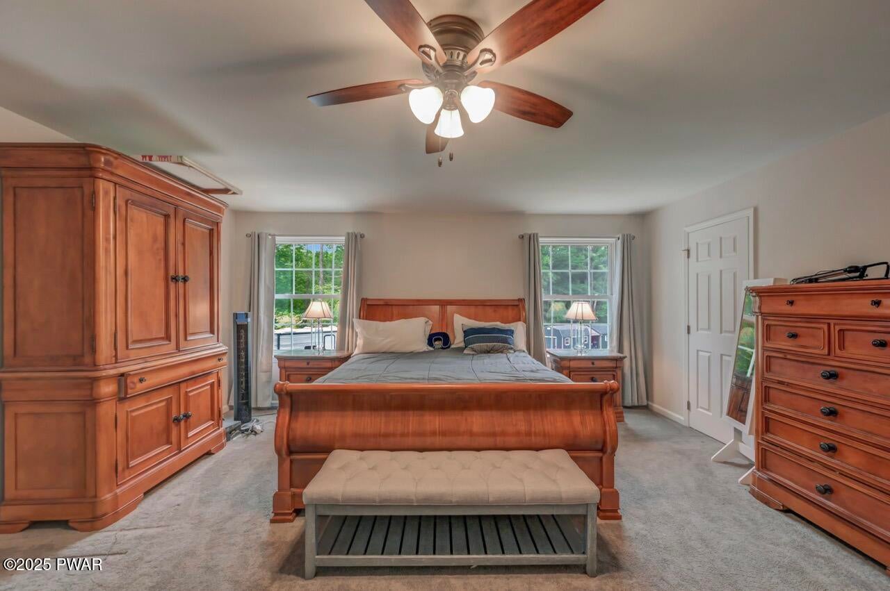 Honesdale, Pennsylvania, 18431, United States, 5 Bedrooms Bedrooms, ,4 BathroomsBathrooms,Residential,For Sale,1973688