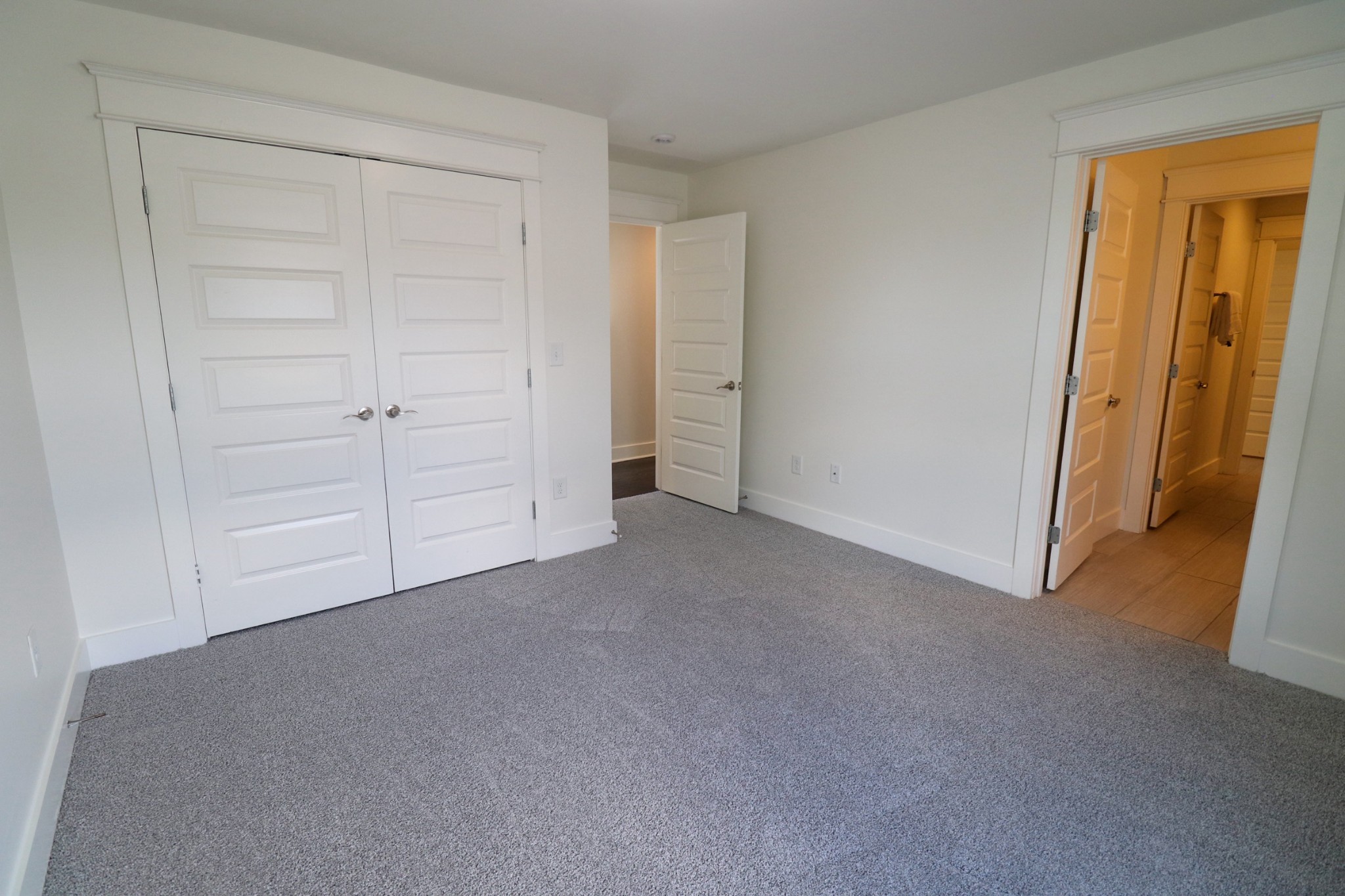 Nashville, Tennessee, 37209, United States, 3 Bedrooms Bedrooms, ,3 BathroomsBathrooms,Residential,For Sale,1837911