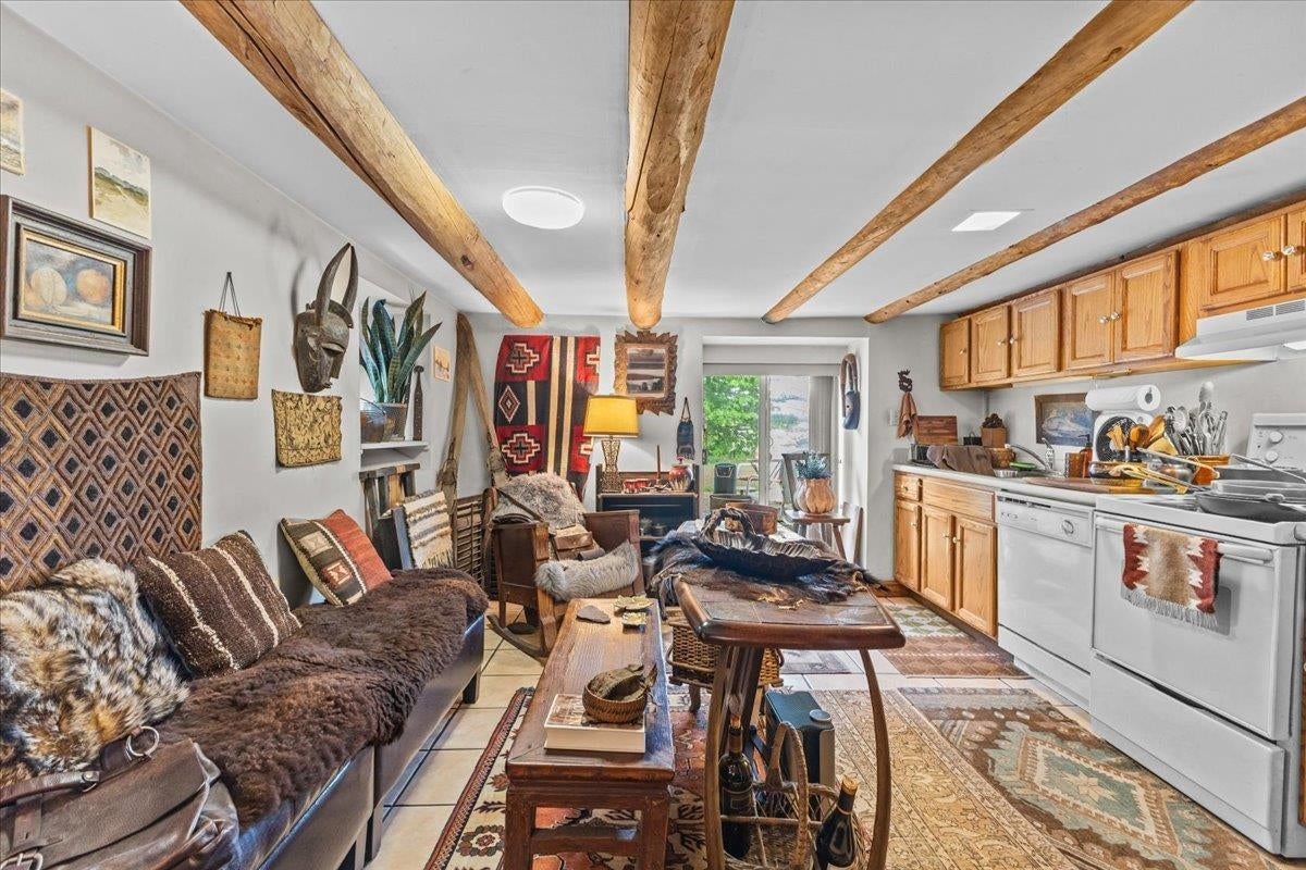 Stowe, Vermont, 05672, United States, ,Residential,For Sale,1848989