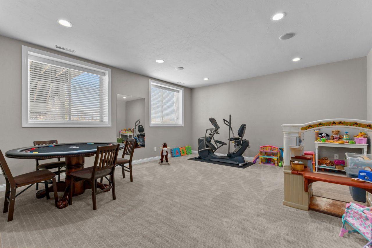 GREENVILLE, Wisconsin, 54942, United States, 4 Bedrooms Bedrooms, ,4 BathroomsBathrooms,Residential,For Sale,1779094