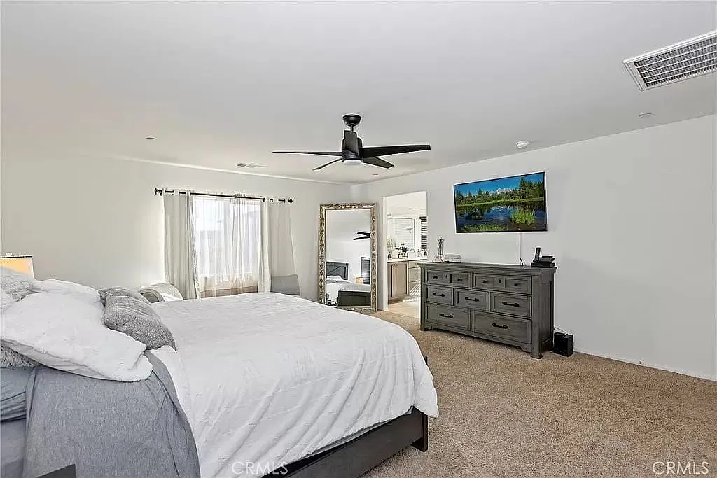 Victorville, California, 92392, United States, 5 Bedrooms Bedrooms, ,4 BathroomsBathrooms,Residential,For Sale,1984455