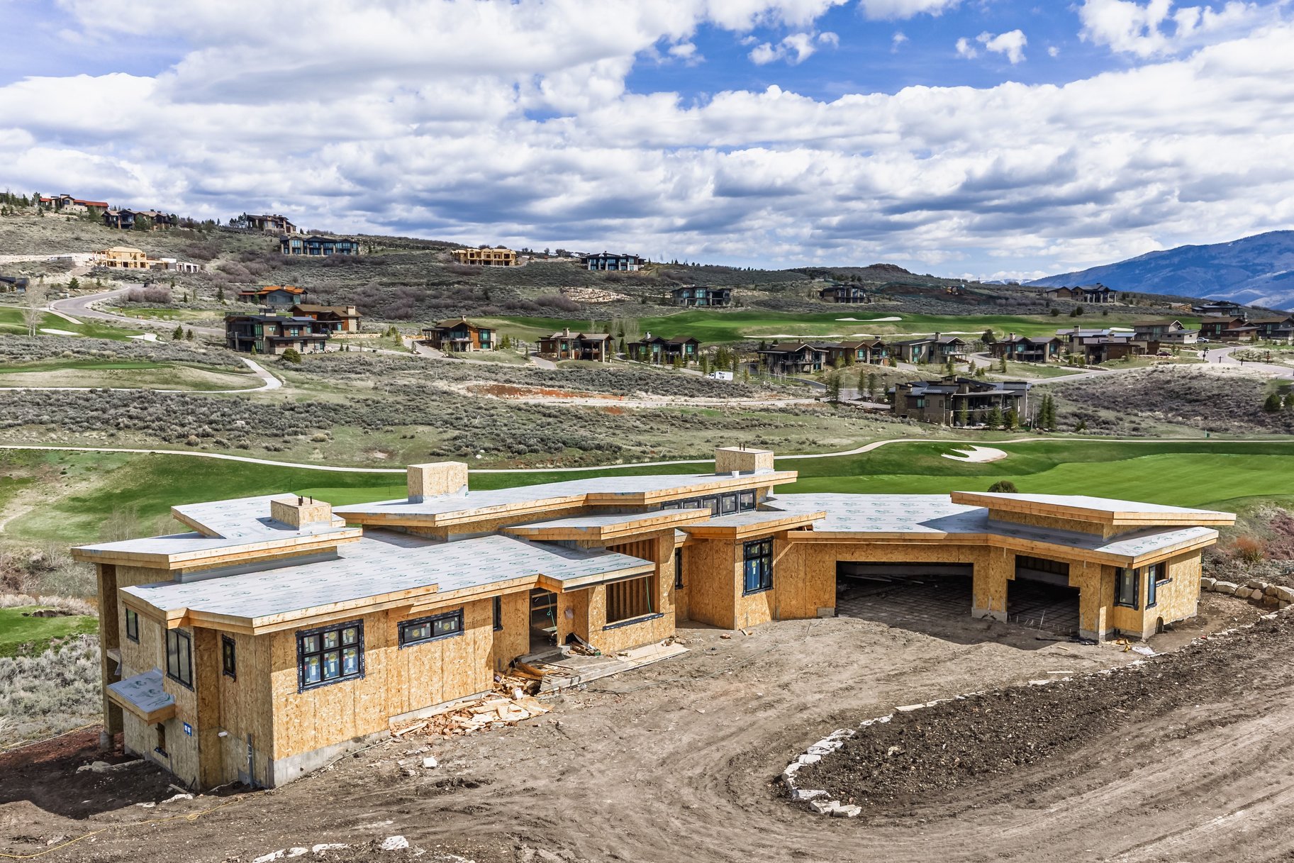  New Luxury Home on Tuhaye