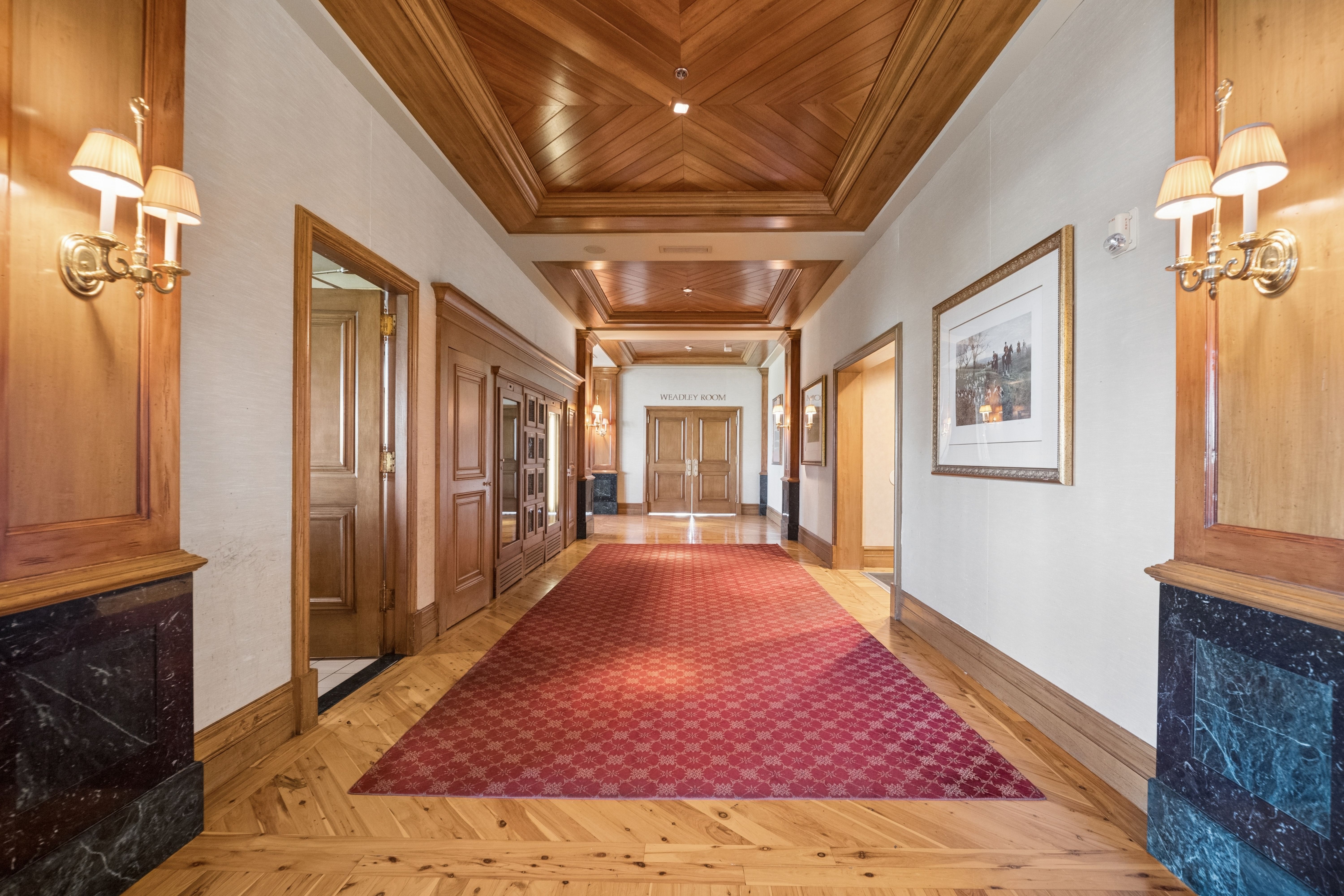 An Exceptional Residence Nestled Within the Prestigious Gated Community - 物件實景