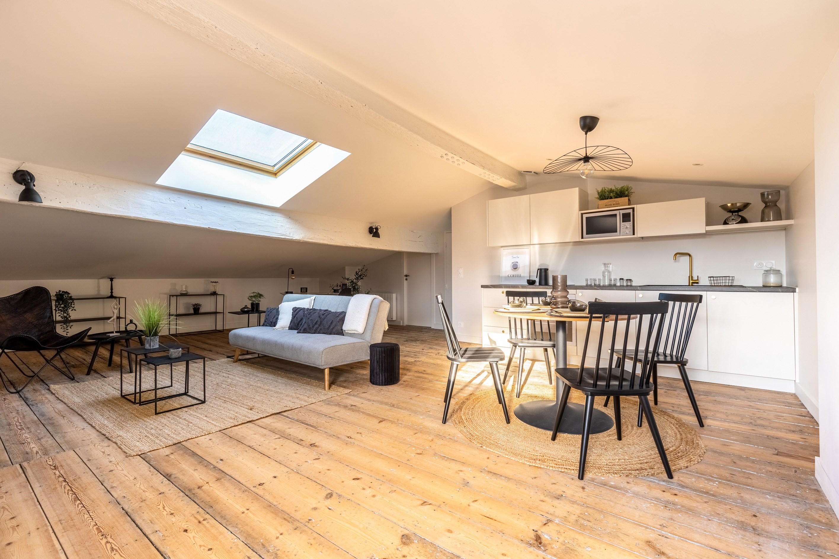  PALAIS GALLIEN - FONDAUDÈGE - CHARMING RENOVATED APARTMENT OF 44 M2 IN THE CENT… - 物件實景