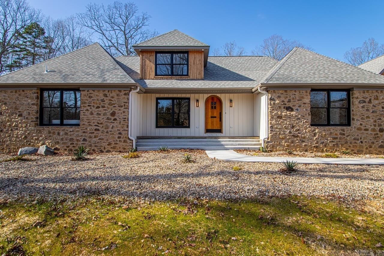 Alexander, Arkansas, 72002, United States, 6 Bedrooms Bedrooms, ,4 BathroomsBathrooms,Residential,For Sale,1986136