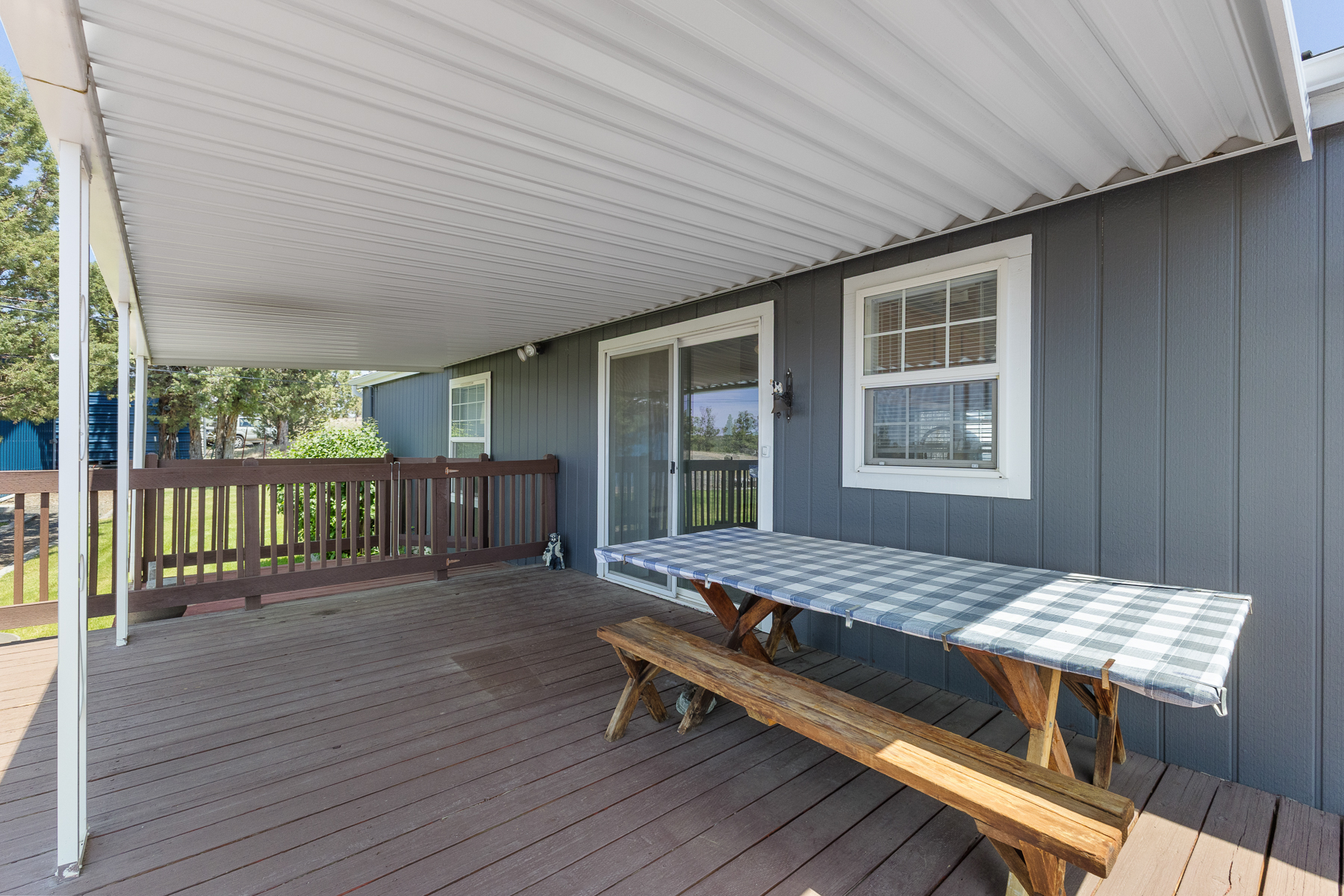 Prineville, Oregon, 97754, United States, 3 Bedrooms Bedrooms, ,2 BathroomsBathrooms,Residential,For Sale,1885821