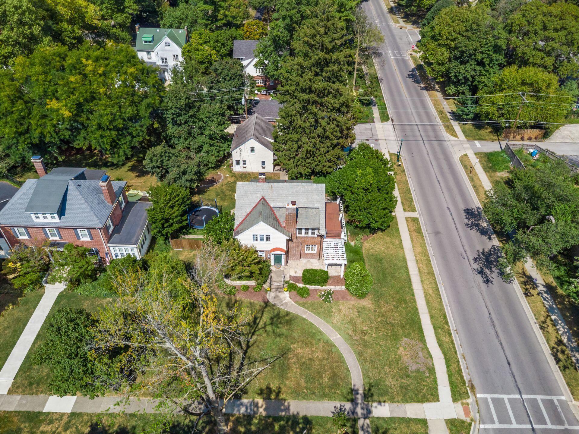 Bexley, Ohio, 43209, United States, 5 Bedrooms Bedrooms, ,2 BathroomsBathrooms,Residential,For Sale,1951090
