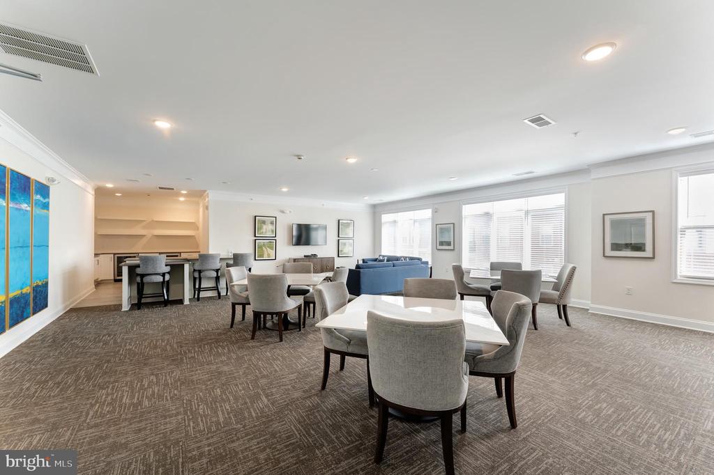 Ashburn, Virginia, 20148, United States, 3 Bedrooms Bedrooms, ,2 BathroomsBathrooms,Residential,For Sale,1977390