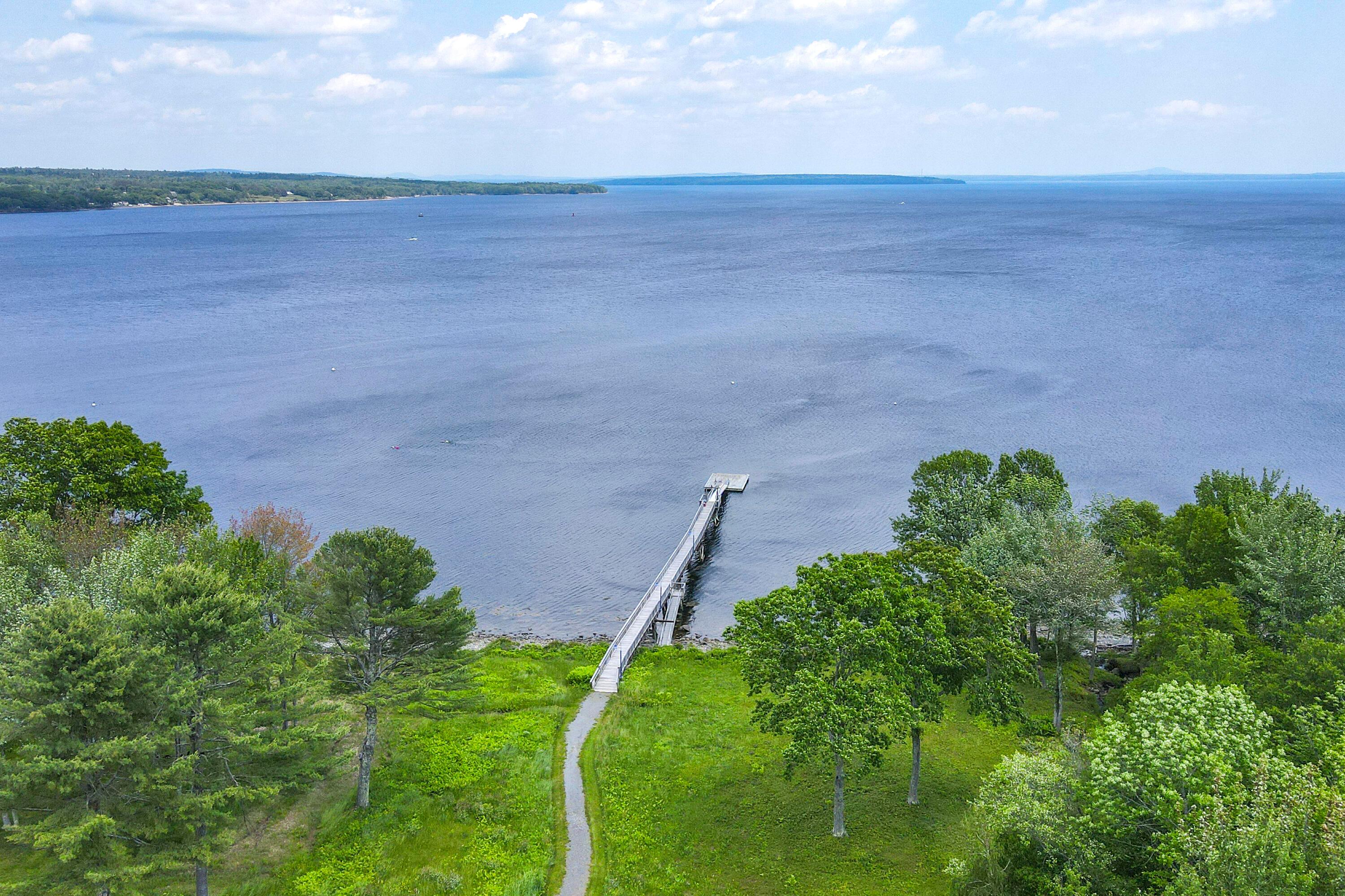  155 Bayside Drive - 物件實景