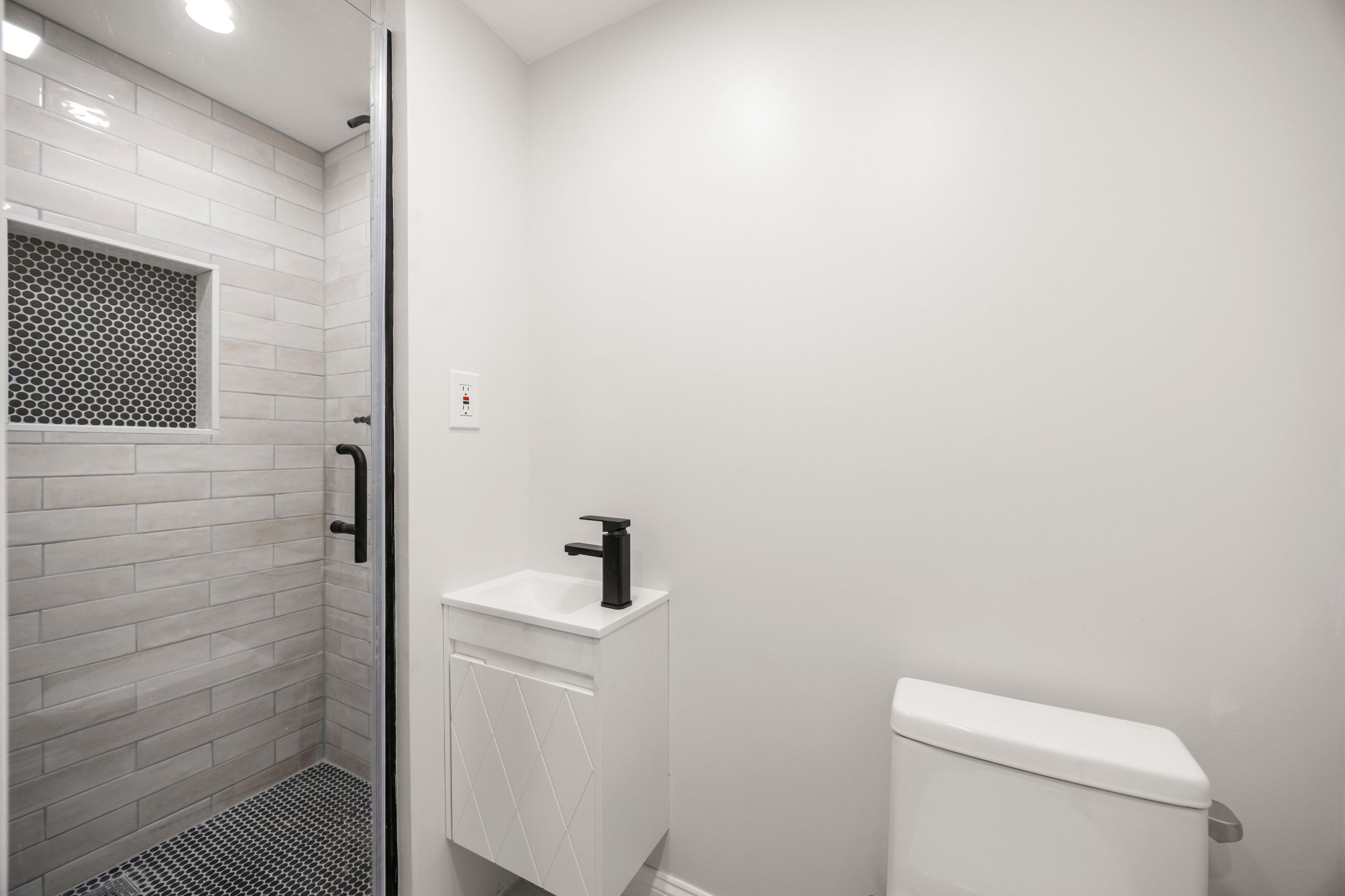  4 Mead Street Ct, Boston, MA, 02129 - 物件實景