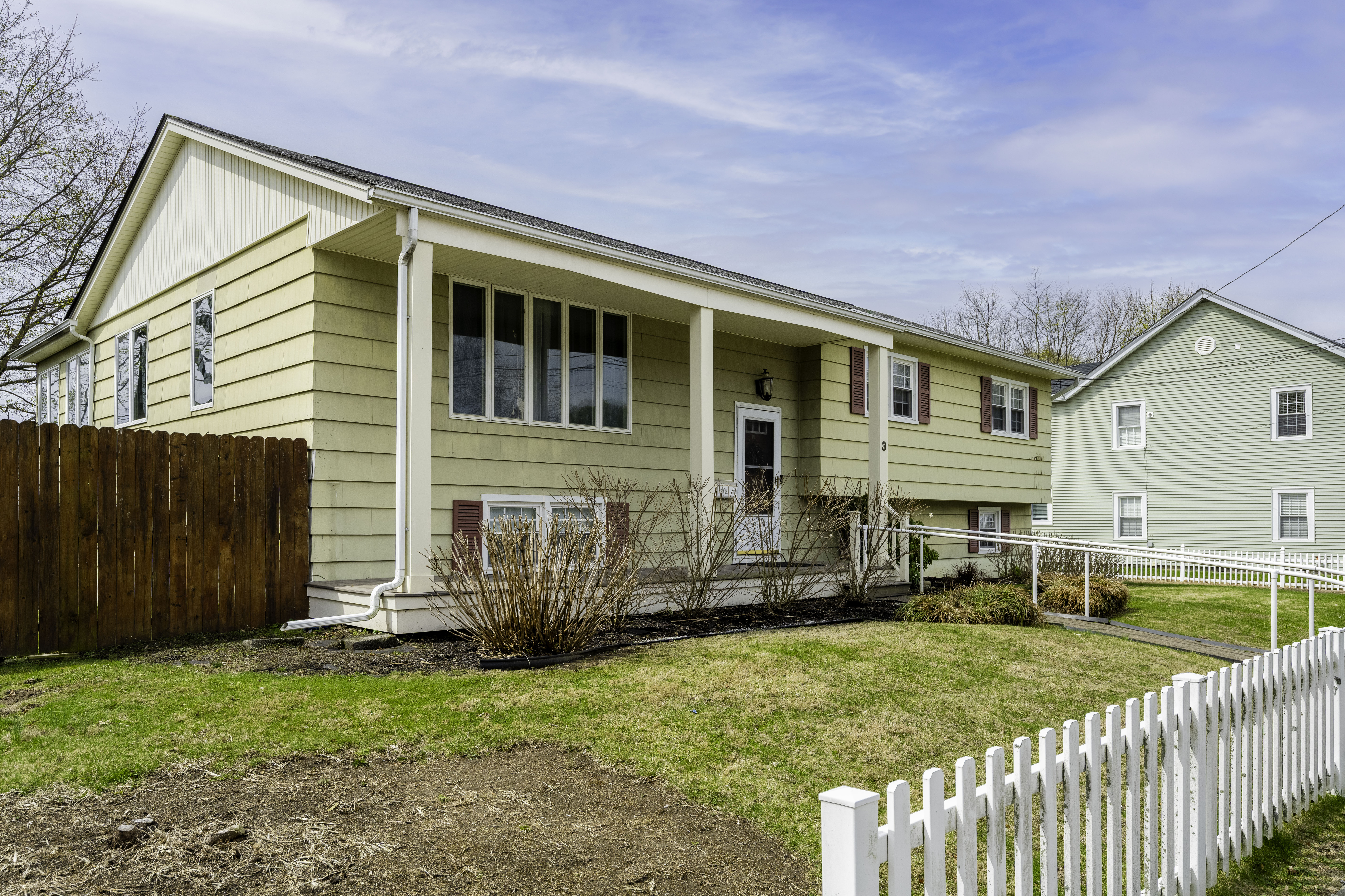 Wappingers Falls, New York, 12590, United States, 4 Bedrooms Bedrooms, ,3 BathroomsBathrooms,Residential,For Sale,1935823