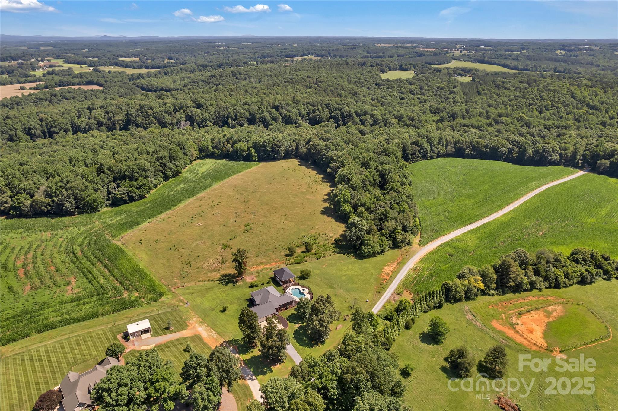Shelby, North Carolina, 28150, United States, 3 Bedrooms Bedrooms, ,4 BathroomsBathrooms,Residential,For Sale,1868459