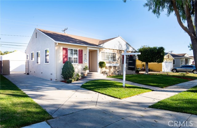 Lakewood, California, 90712, United States, 3 Bedrooms Bedrooms, ,2 BathroomsBathrooms,Residential,For Sale,1986109