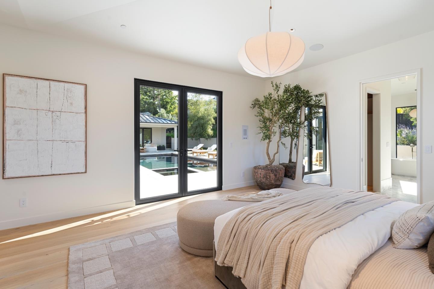 Hillsborough, California, 94010, United States, 5 Bedrooms Bedrooms, ,5 BathroomsBathrooms,Residential,For Sale,1947157