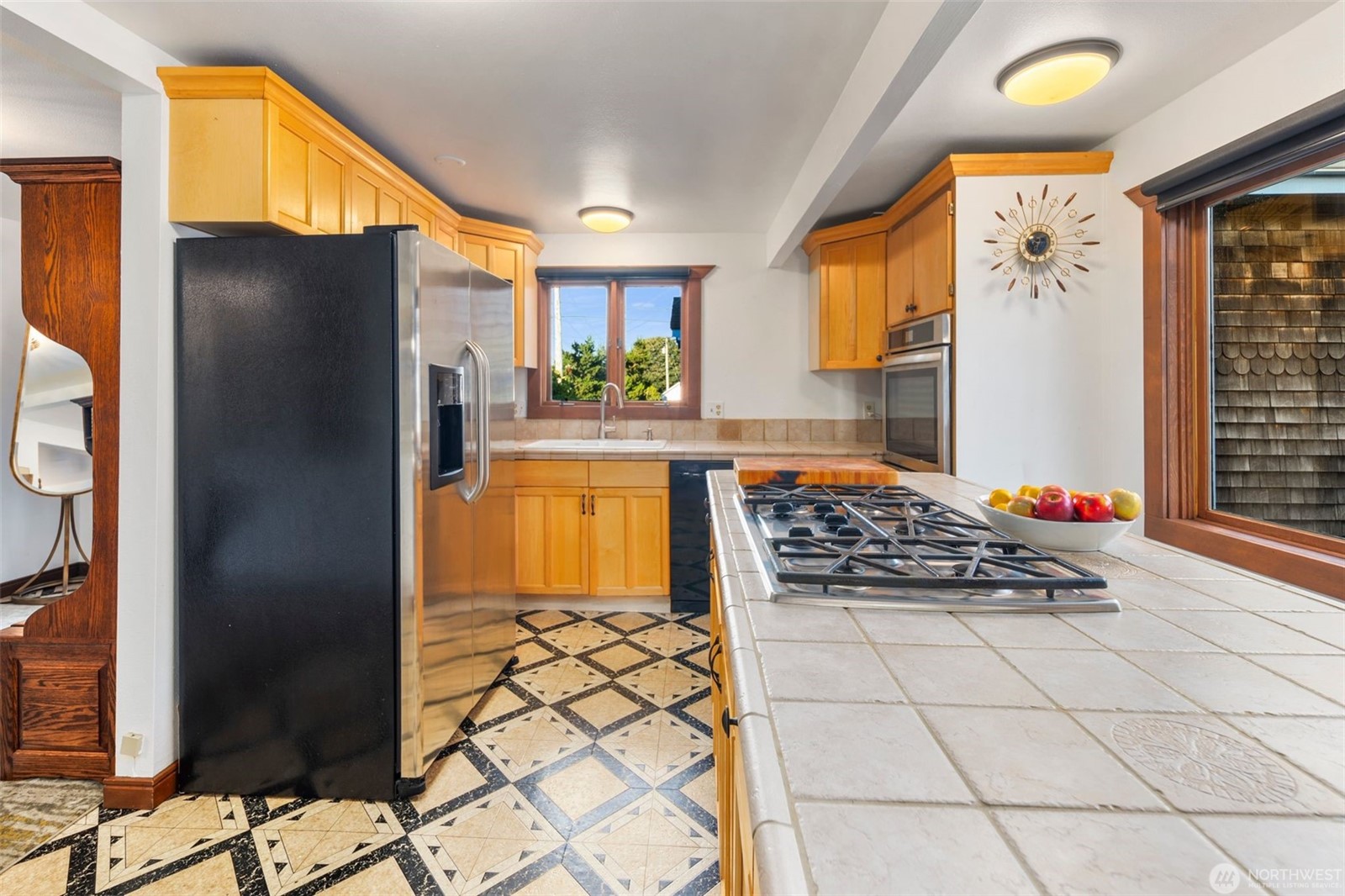 Long Beach, Washington, 98631, United States, 8 Bedrooms Bedrooms, ,6 BathroomsBathrooms,Residential,For Sale,1976396