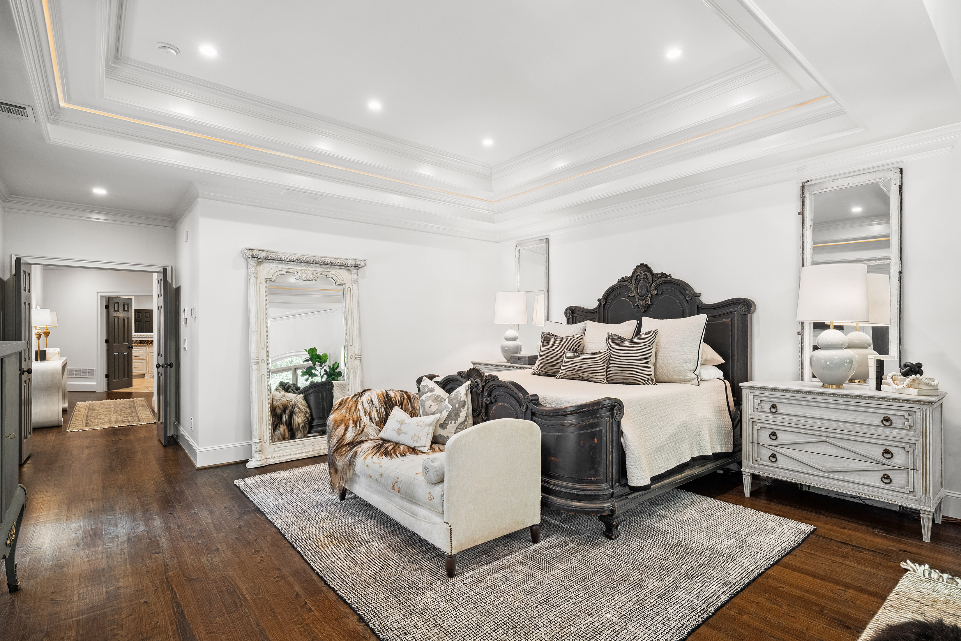  Luxury, Warmth, and Timeless Beauty in the Heart of Chartwell - 物件實景
