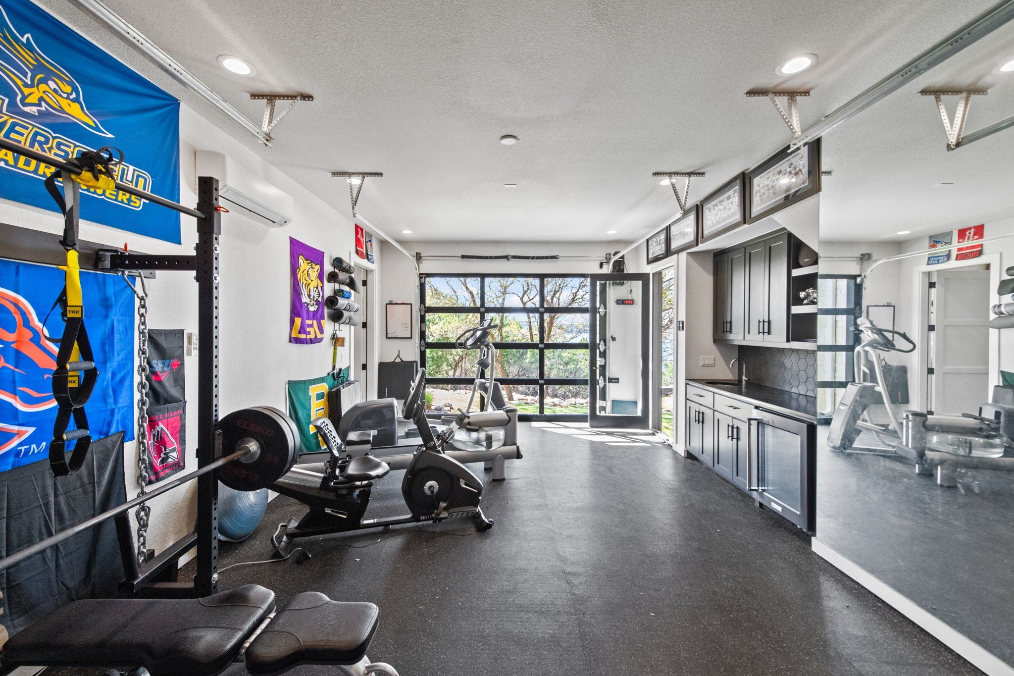 Graford, Texas, 76449, United States, 5 Bedrooms Bedrooms, ,7 BathroomsBathrooms,Residential,For Sale,1987325