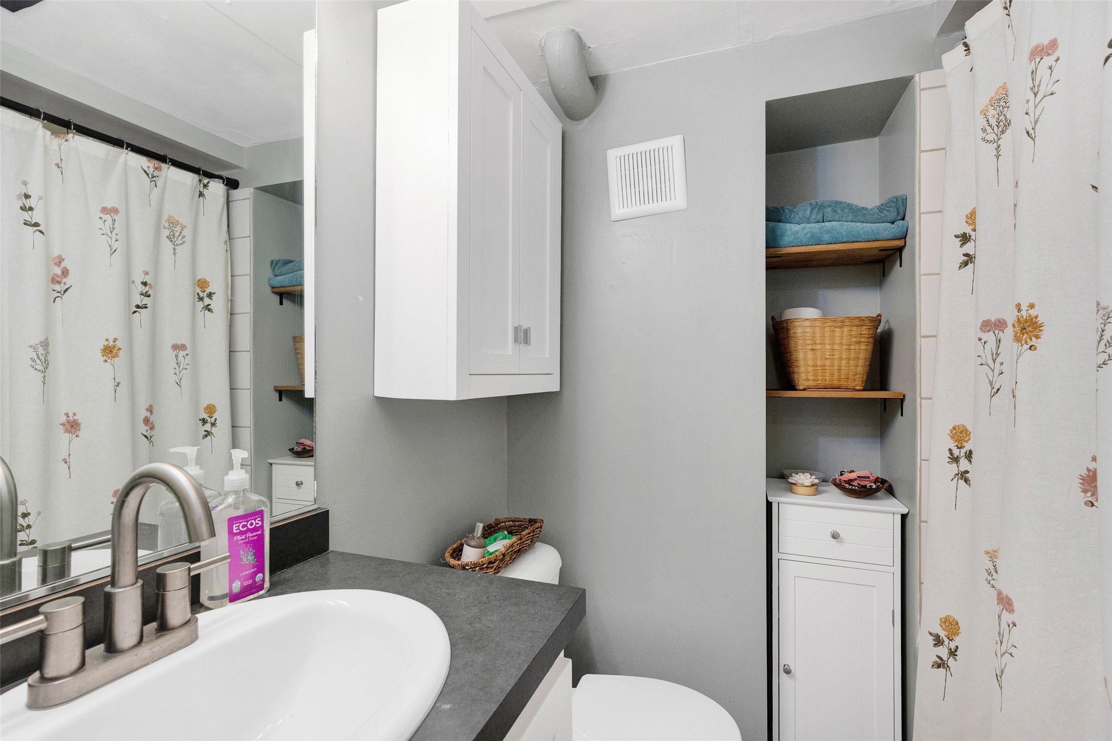  1612 Bel-Air Place - 物件實景