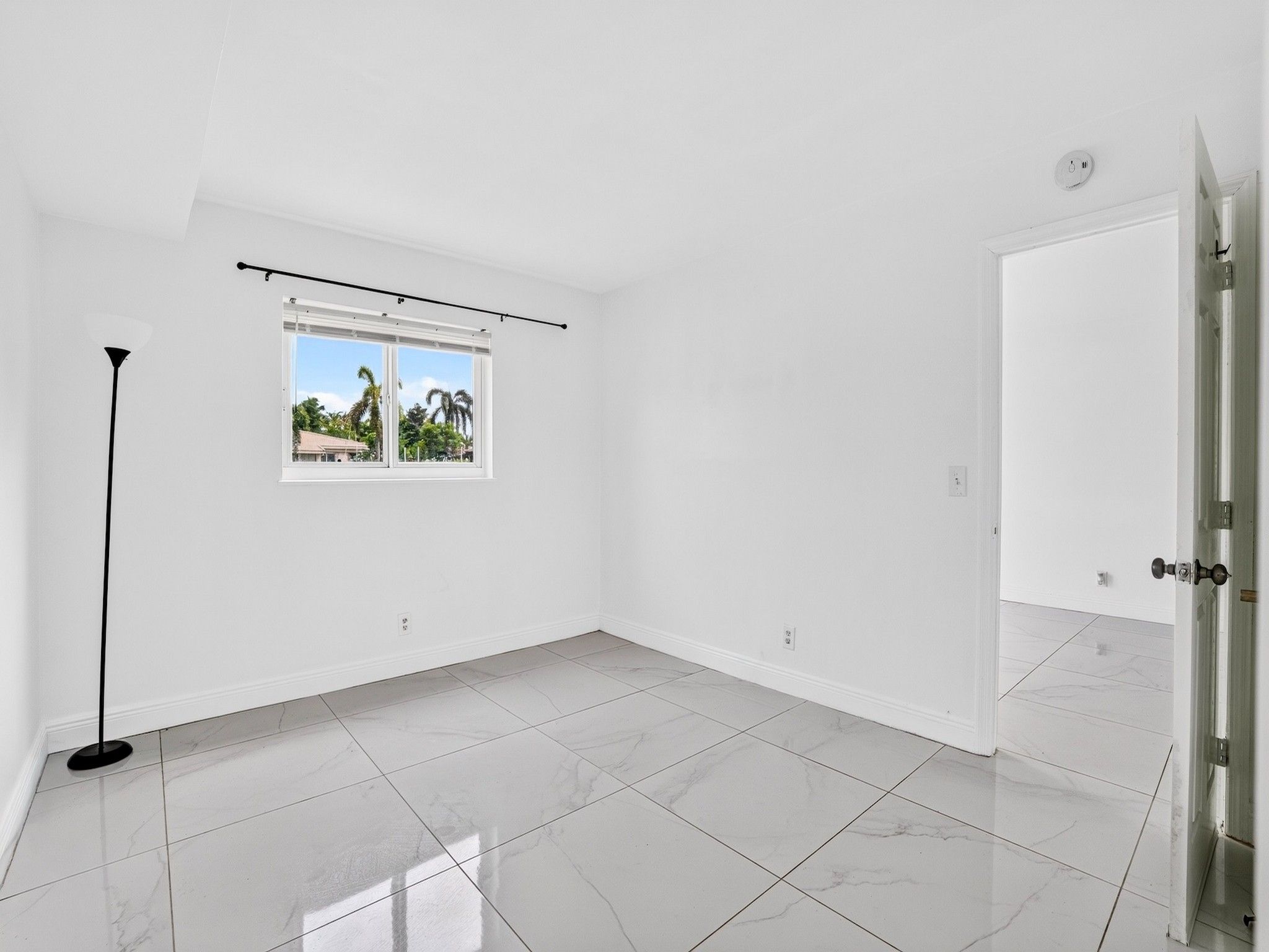  840 Pine Drive, Pompano Beach, FL, 33060 - 物件實景