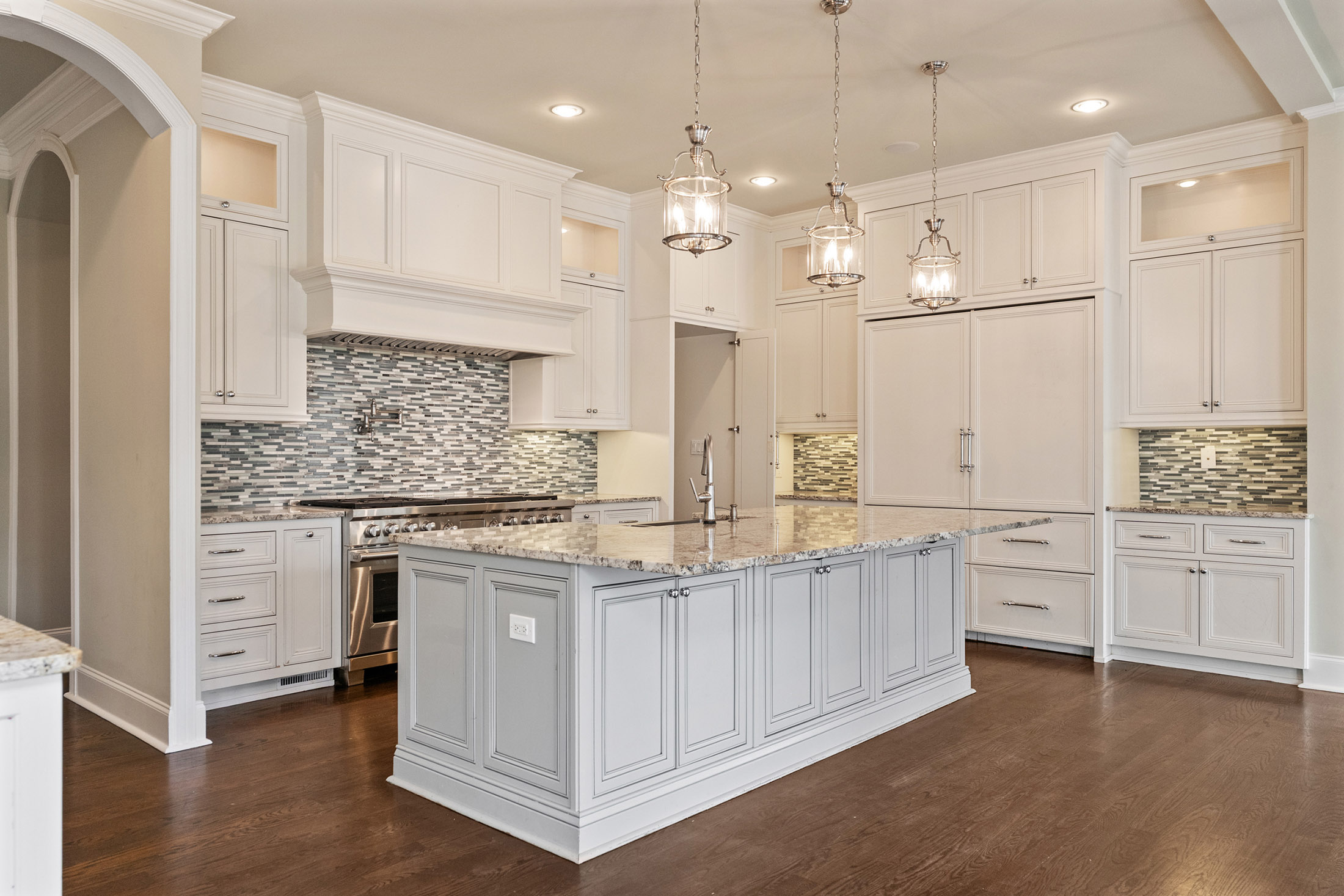  Old World Charm Meets Modern Luxury on This Milton Estate - 物件實景