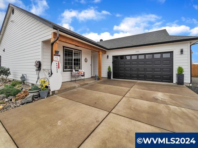 566 11th St N, Aumsville, Oregon, 97325, United States, 4 Bedrooms Bedrooms, ,2 BathroomsBathrooms,Residential,For Sale,566 11th St N,1668469