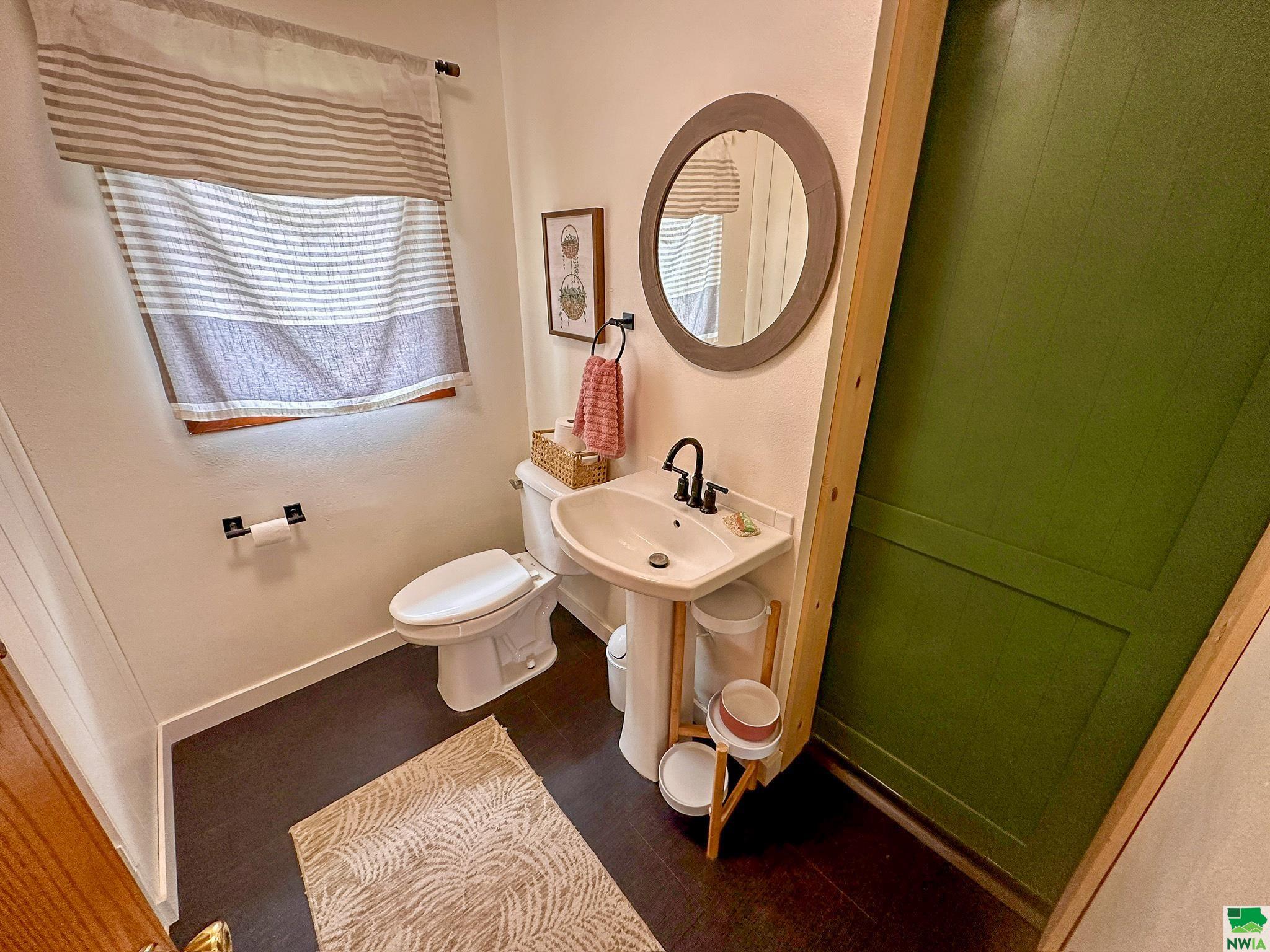 McCook Lake, South Dakota, 57049, United States, 5 Bedrooms Bedrooms, ,3 BathroomsBathrooms,Residential,For Sale,1980281