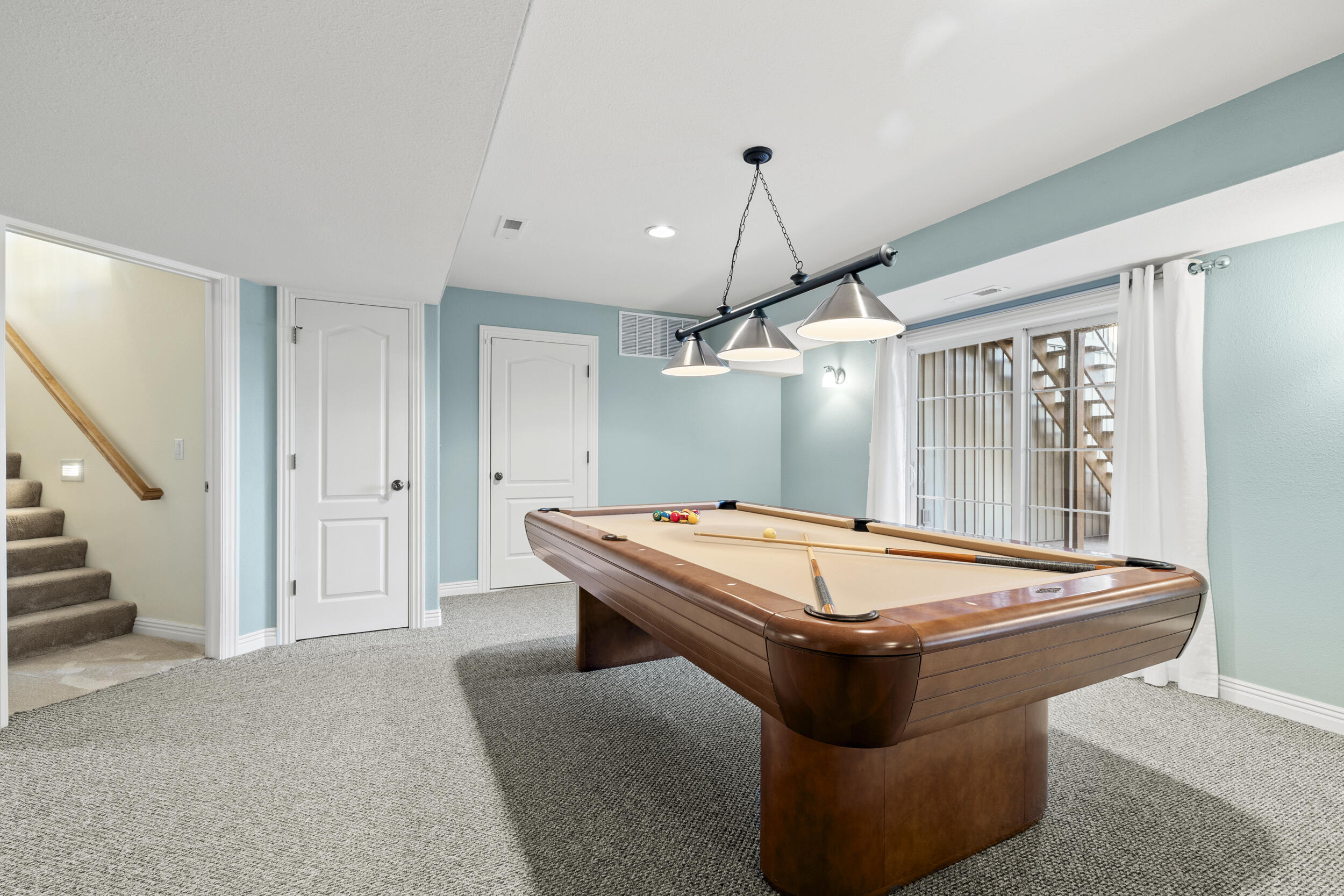 Kimberling City, Missouri, 65686, United States, 5 Bedrooms Bedrooms, ,4 BathroomsBathrooms,Residential,For Sale,1883483