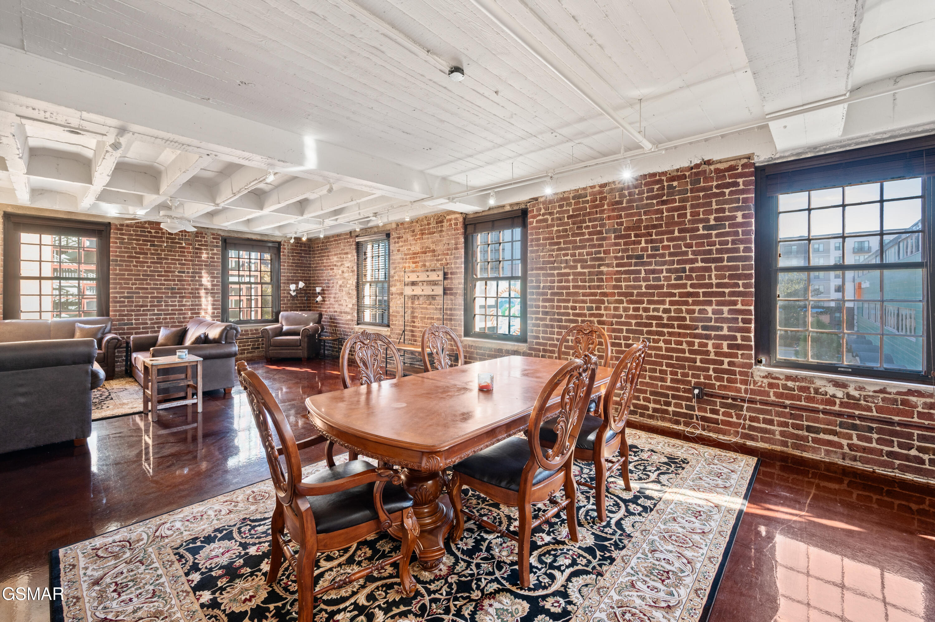 Knoxville, Tennessee, 37902, United States, 3 Bedrooms Bedrooms, ,3 BathroomsBathrooms,Residential,For Sale,2000047