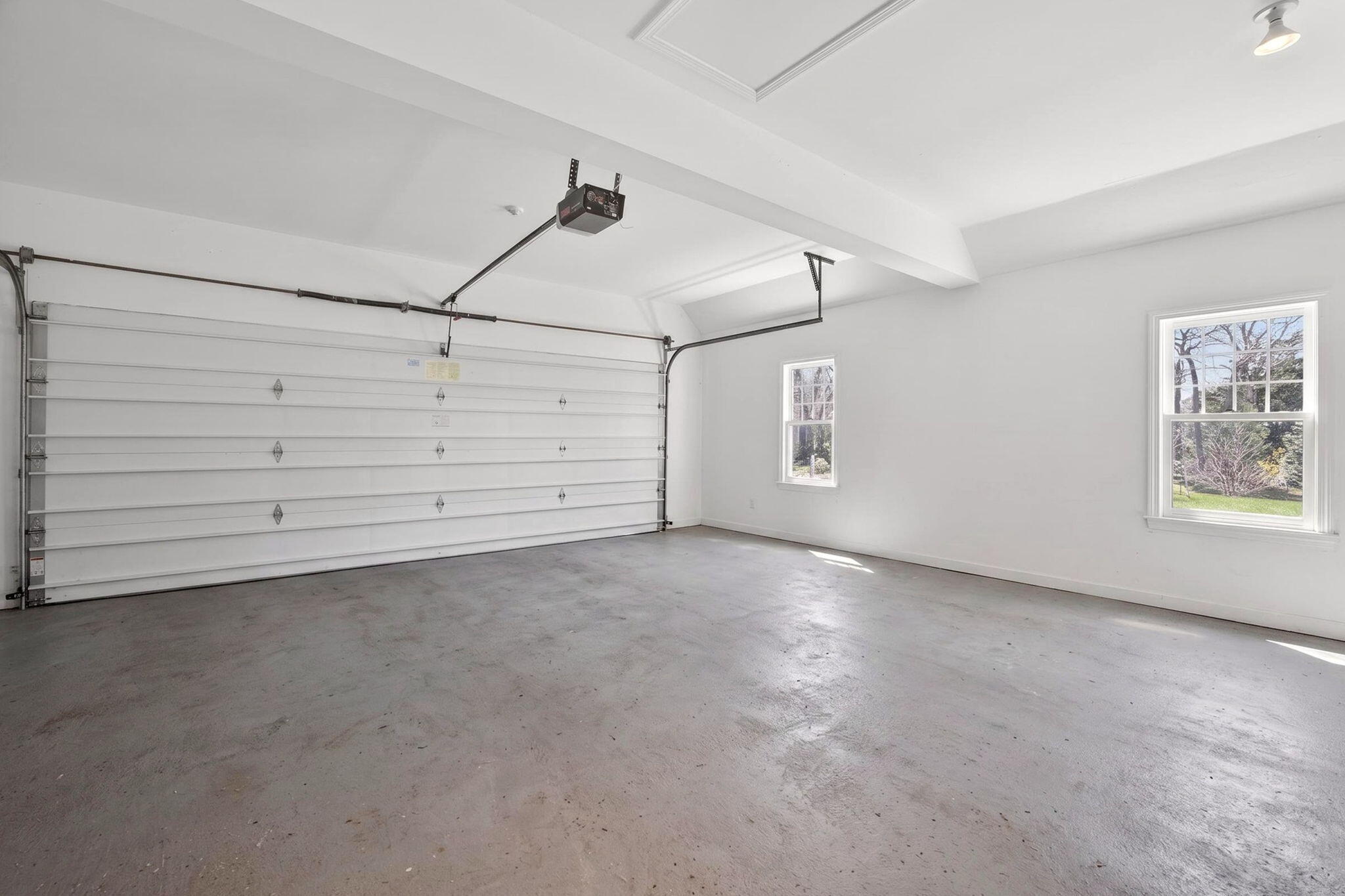  102 Waterford Drive - 物件實景